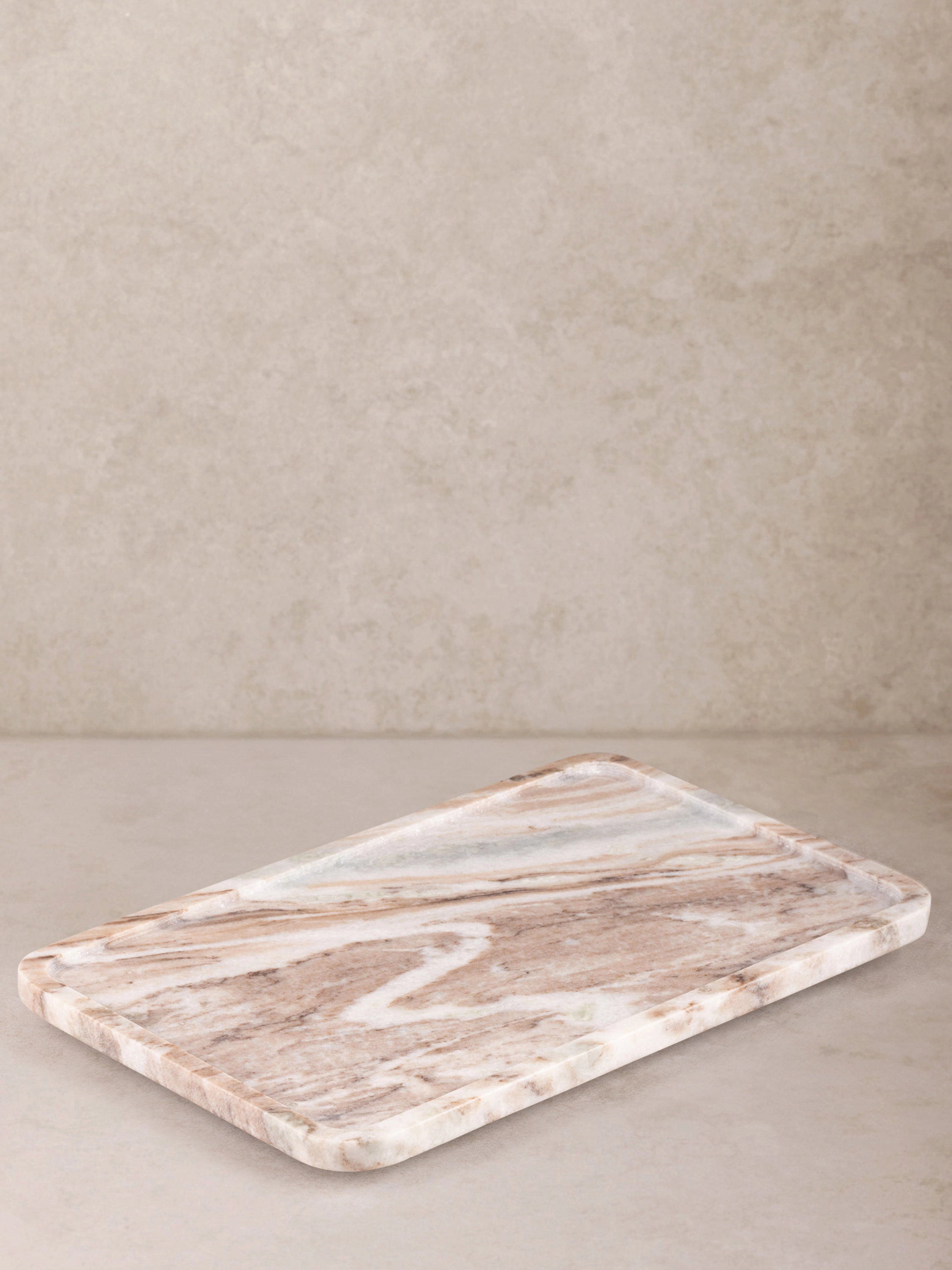 GAURI KOHLI Clover Beige Marble Tray