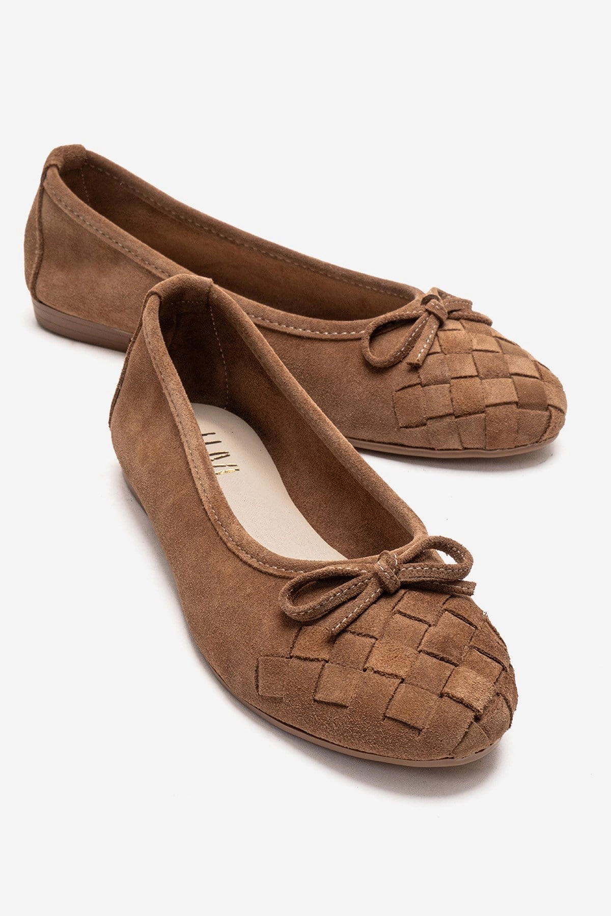 Forever & Always Womens Nopos Leather Cap Toe Ballet Flats