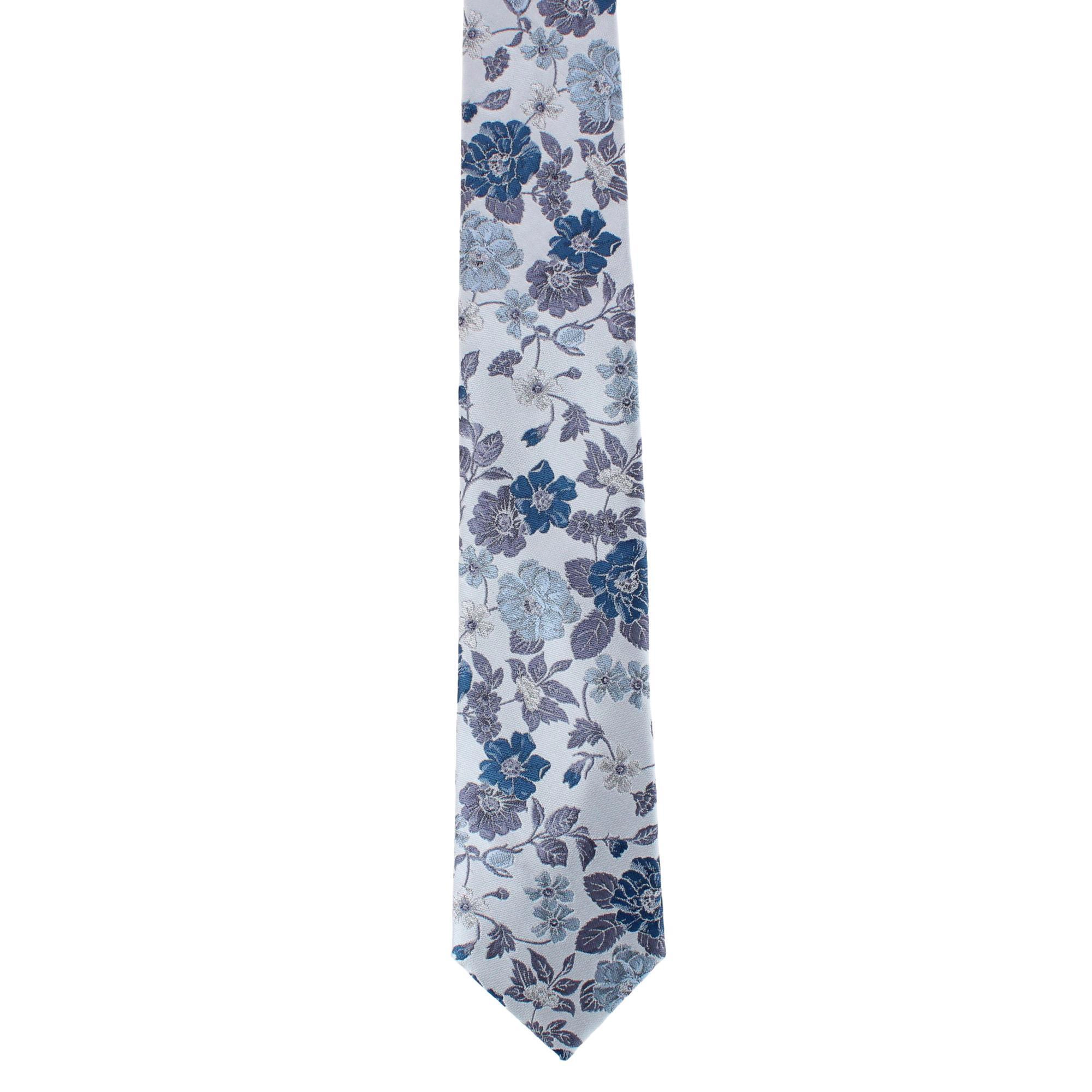 Essentials by Trafalgar Floral and Vine Patterned Necktie Solid Pocket Square Set