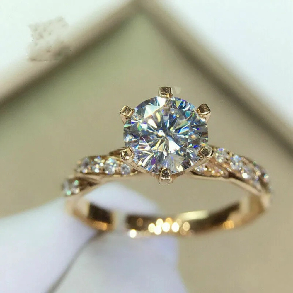 Elegant 6-Claw Set Sparkling Zircon Women's Engagement Ring