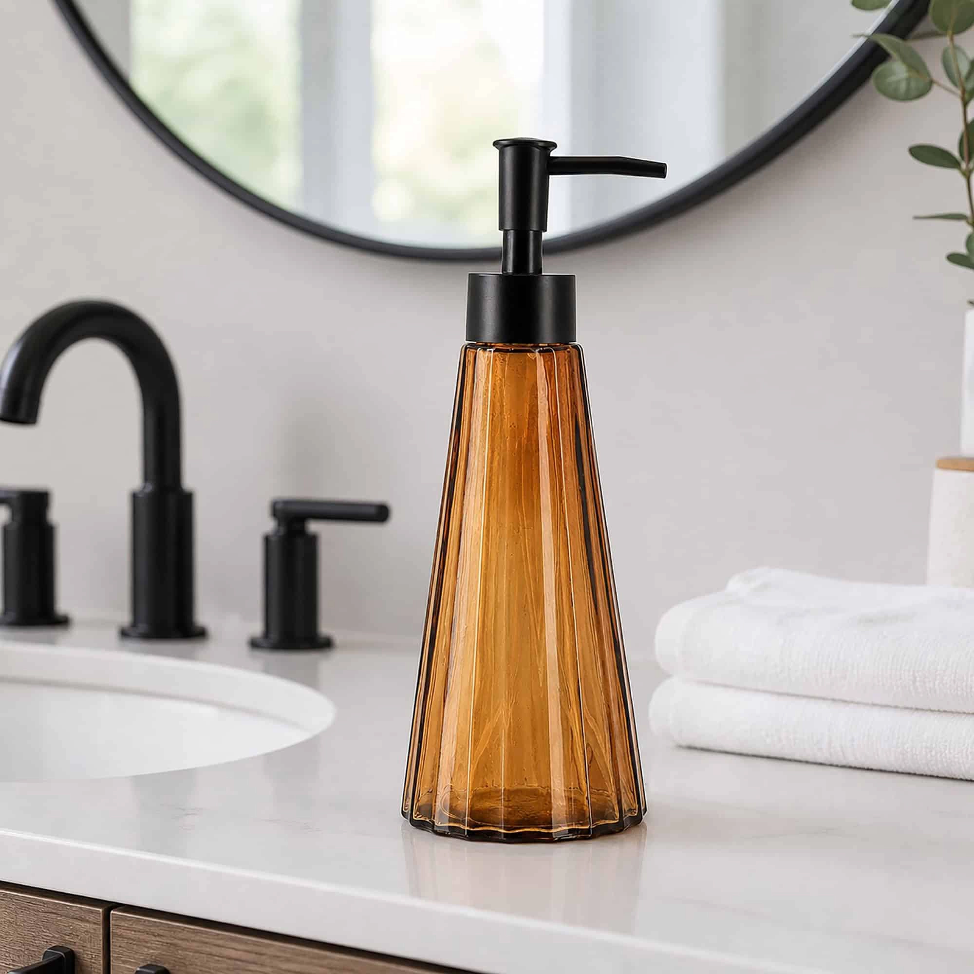 Evideco Faceted Glass Soap Dispenser with Matte Black Pump, 10 oz.