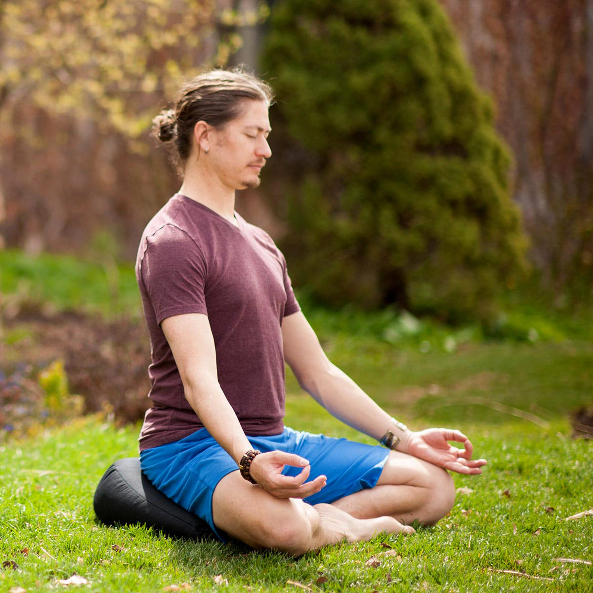Hugger Mugger V-Shaped Meditation Cushion