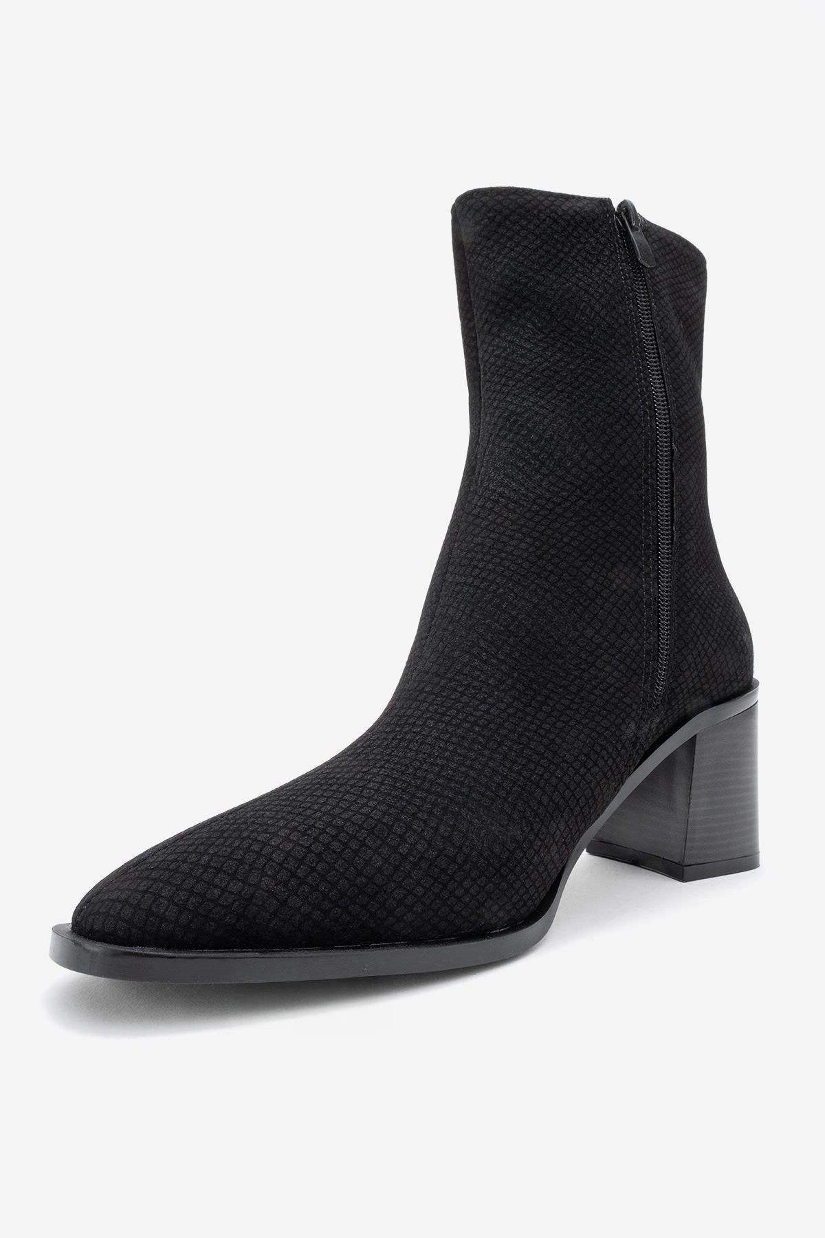 Prologue Shoes Womens Chara Block Heel Ankle Boot