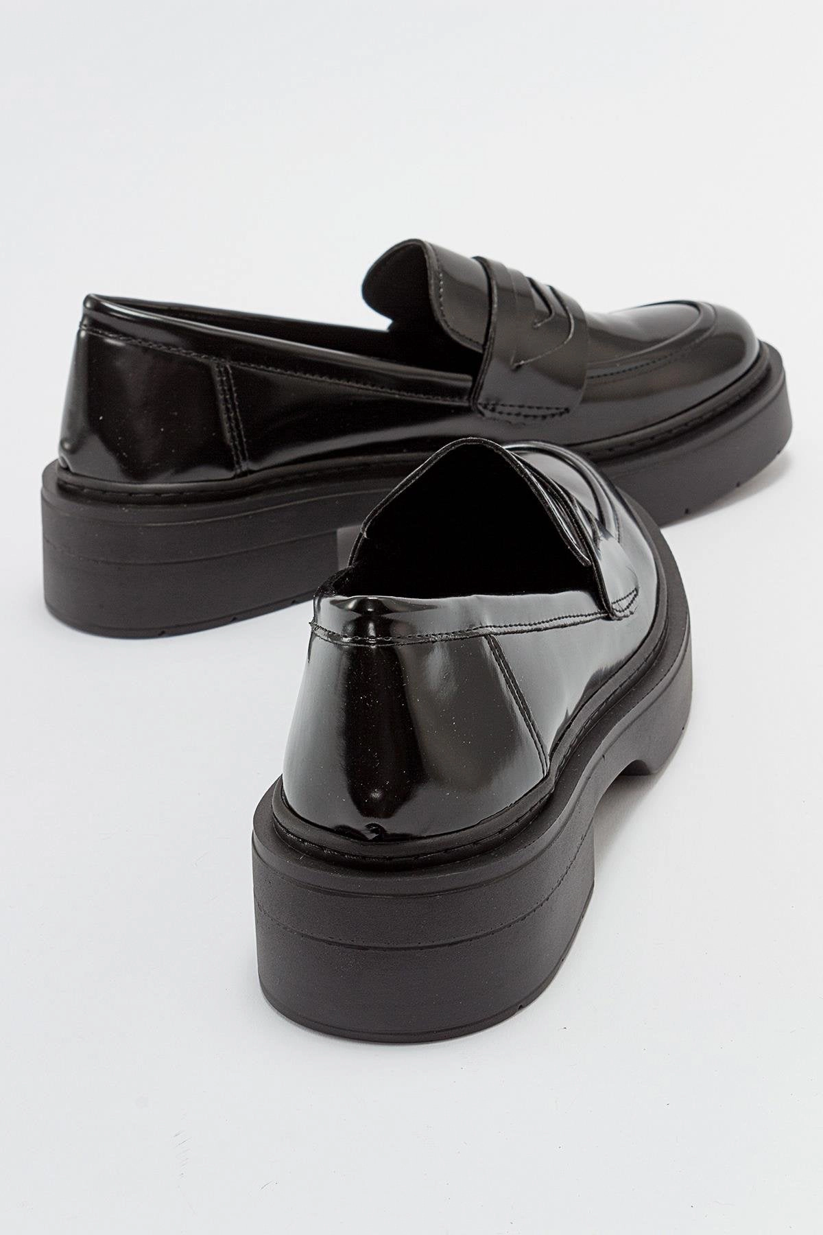 Prologue Shoes Womens Josie Platform Loafer