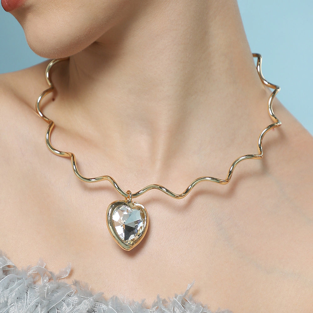 SOHI Women's The Coil-Coeur Collar Necklace - California Gold