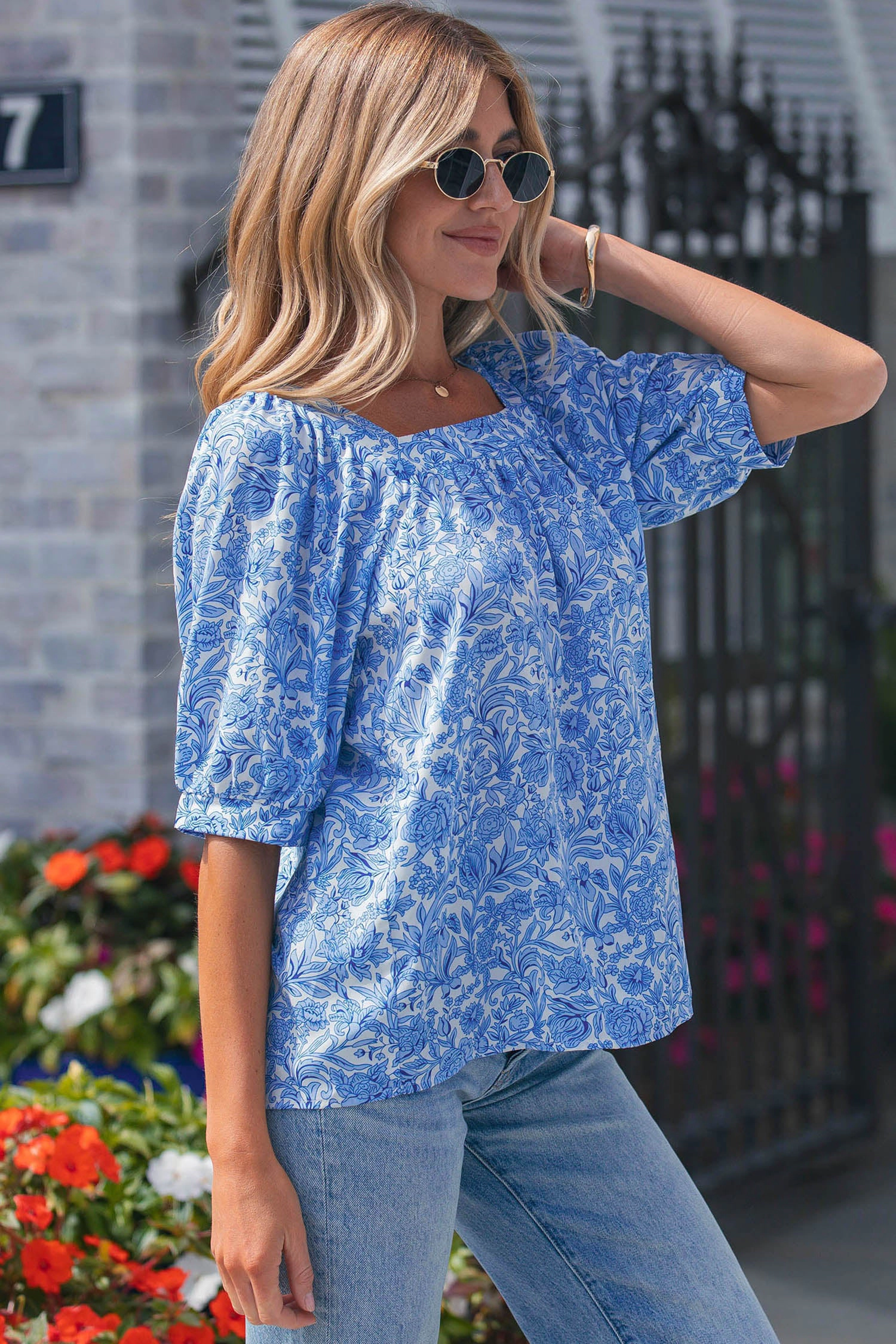 Threaded Pear Womens Lyanna Pleated Square-Neck Floral Blouse - Sky Blue