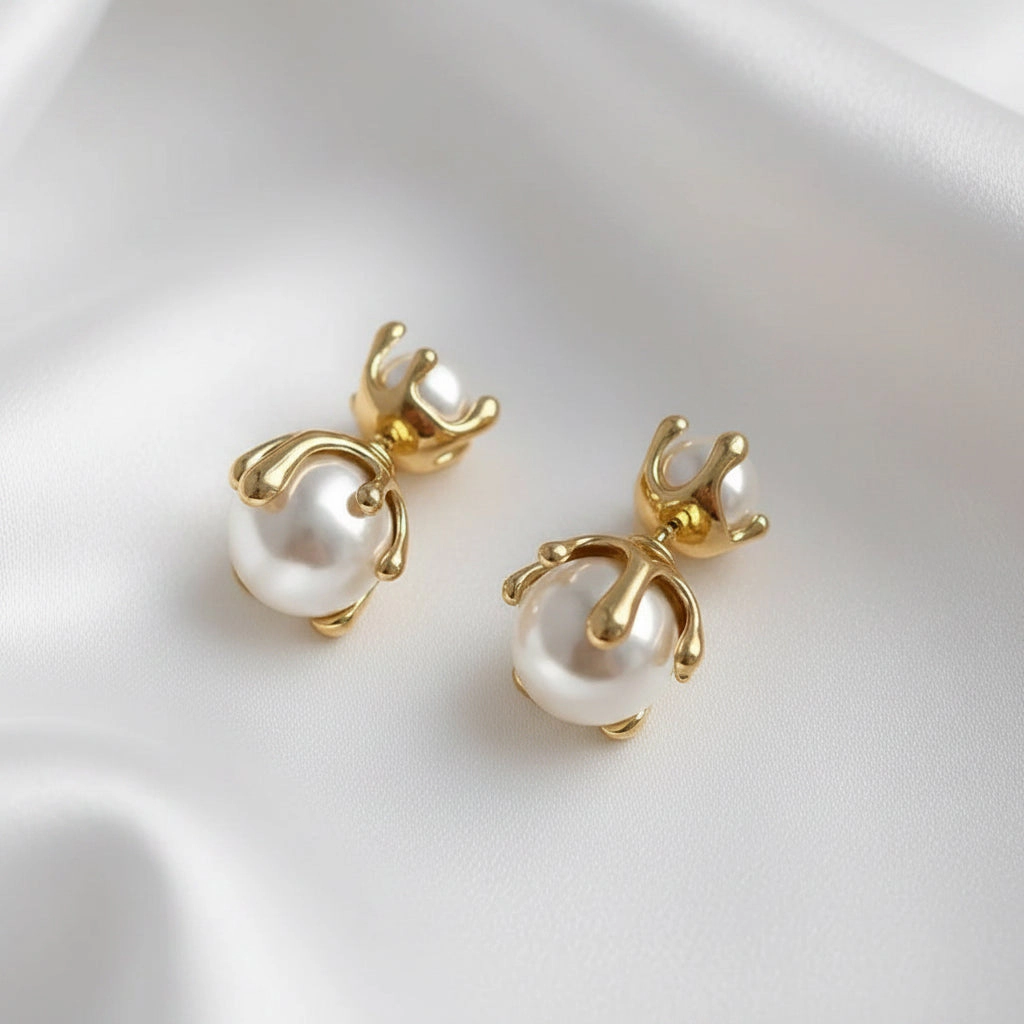 DressAtR Women's Shell Pearl Geometric Stud Earrings