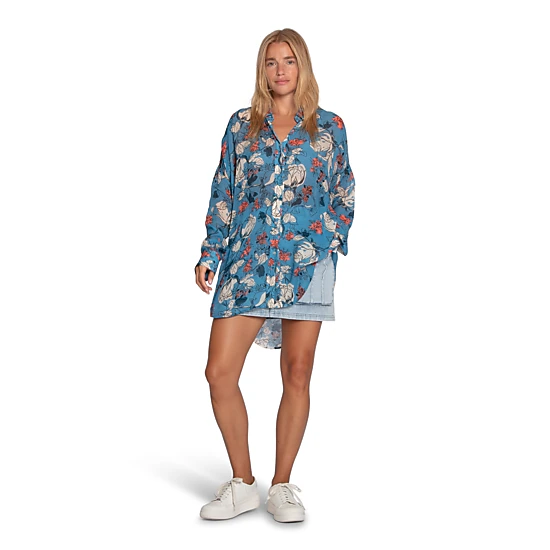 Belle & Bloom Womens Because You Move Me Oversized Shirt