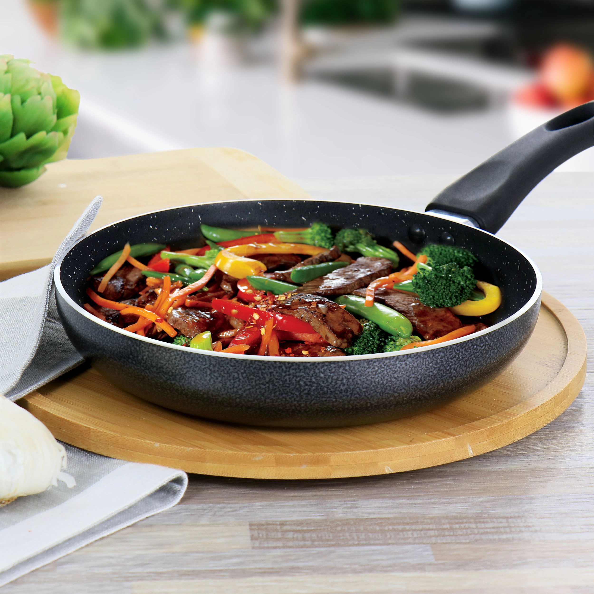 Oster 9.4 in. Nonstick Aluminum Frying Pan in Graphite Grey