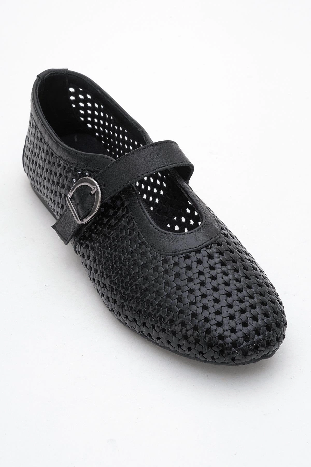 Forever & Always Womens MIRELLA Braided Leather Ballet Flats