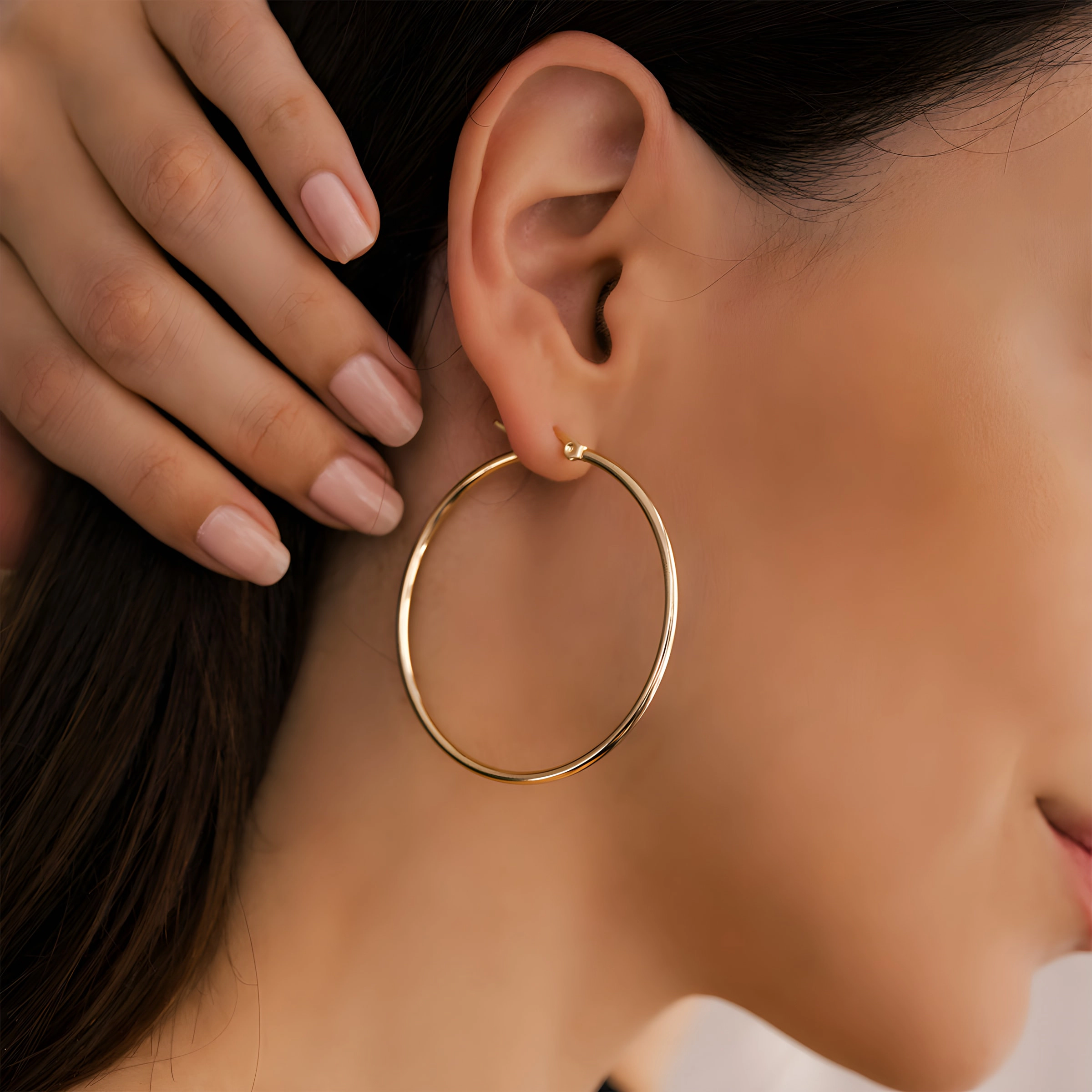 Mint & Lily Women's Lynette Large Hoop Earrings