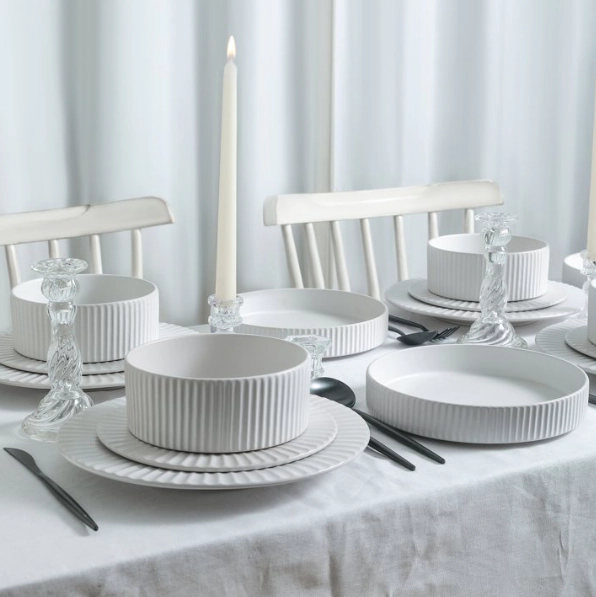 Christian Siriano Lusso Unisex 16-Piece Dinnerware Set Stoneware, White