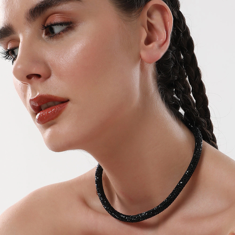 SOHI Women's Onyx Black the Jingle Collar Necklace