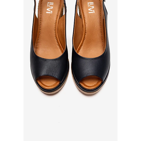 Forever & Always Womens Helina Leather Wedge Sandals