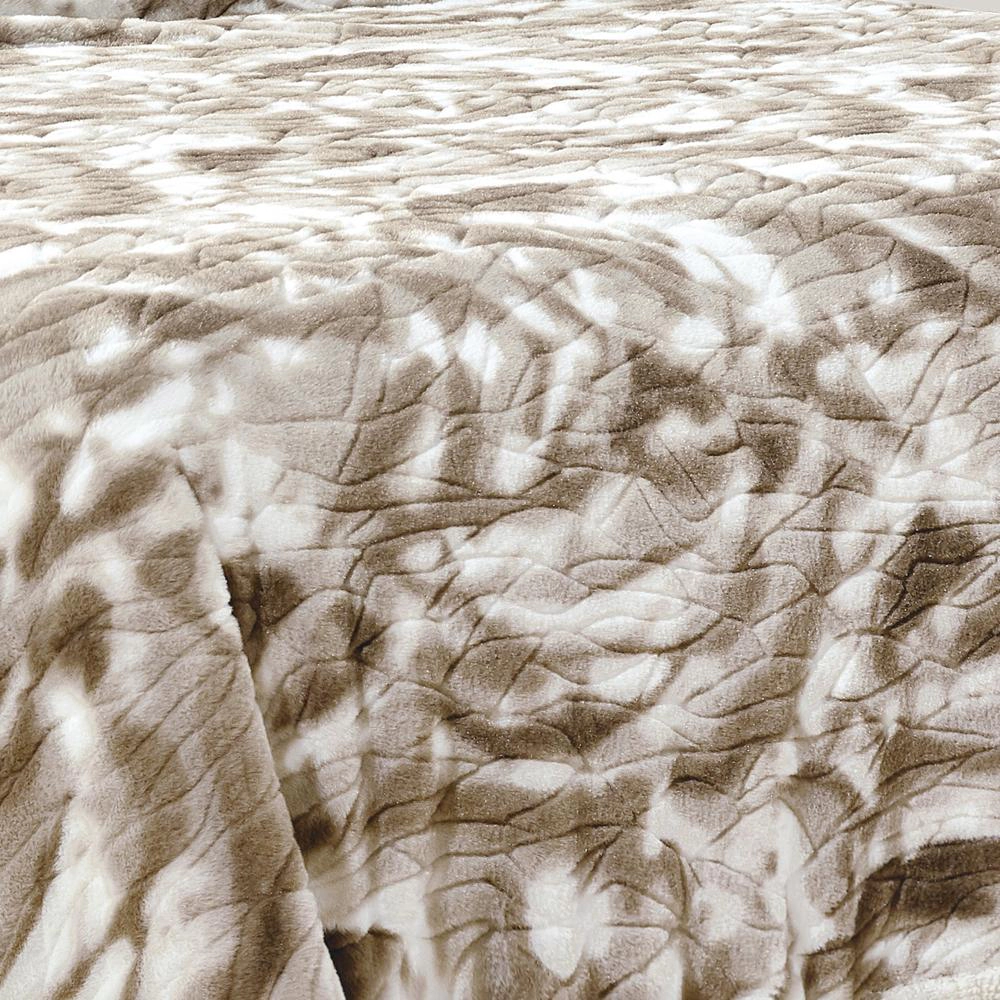 Plazatex Alaska Sherpa Machine Washable Warm and Comfortable Blanket Queen Taupe