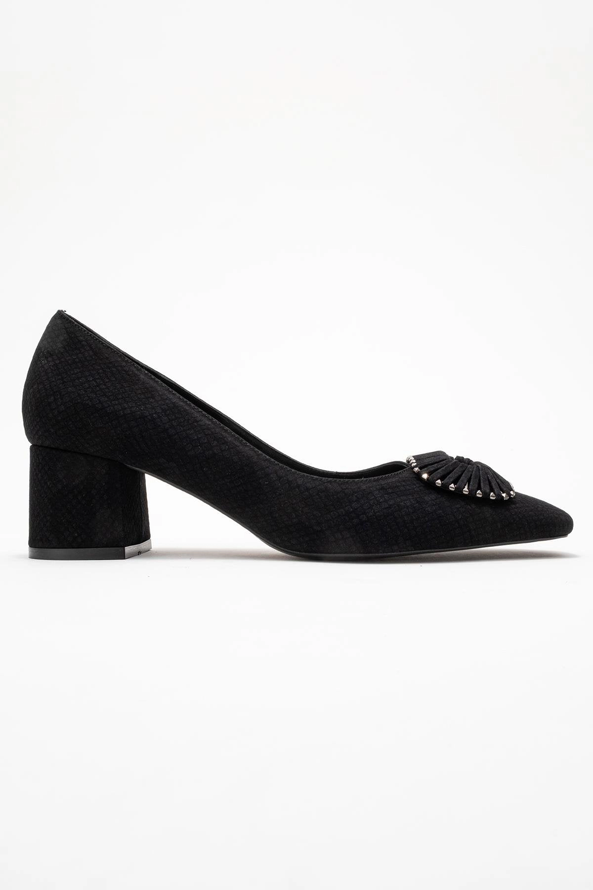 Prologue Shoes Womens Velora Buckle Square Toe Block Heel Pump