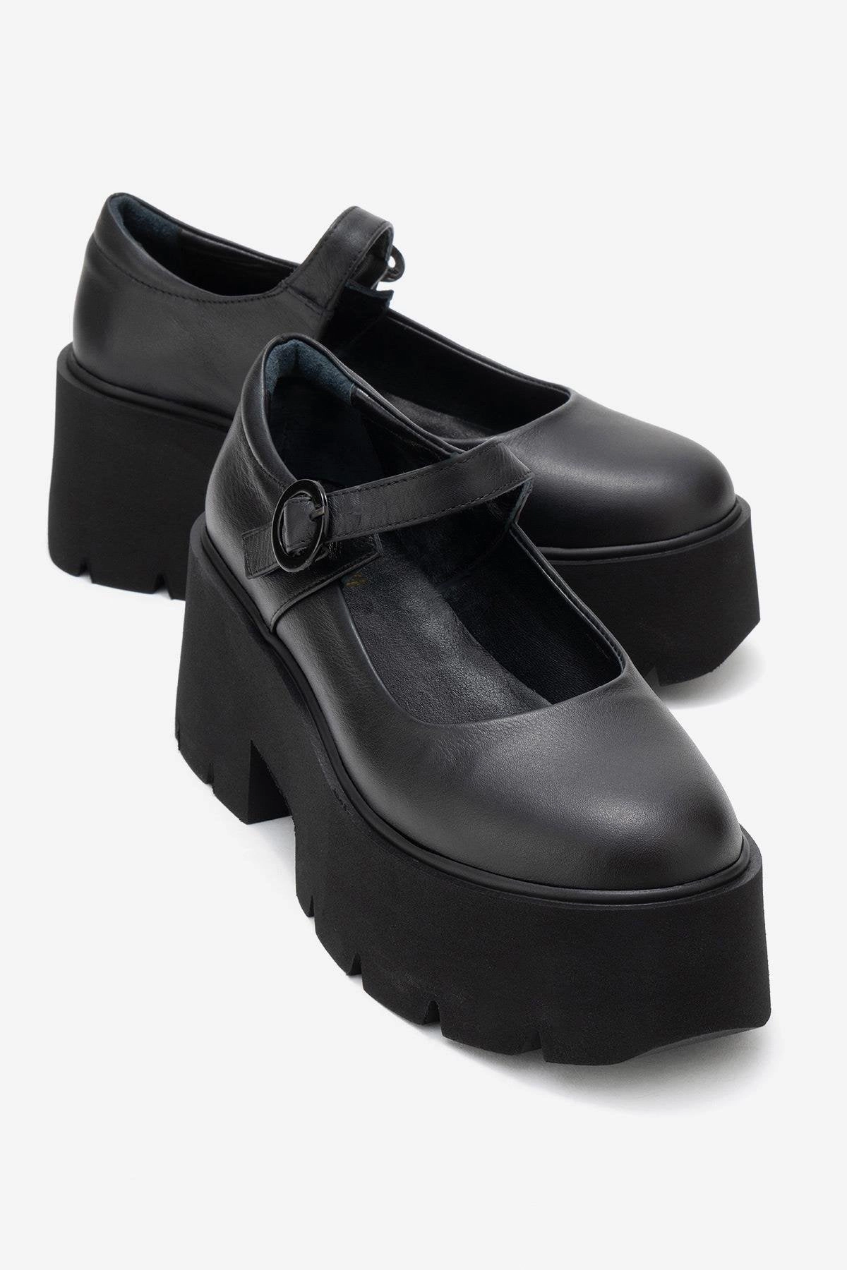 Forever & Always Womens Orina Leather Platform Mary Jane Shoe