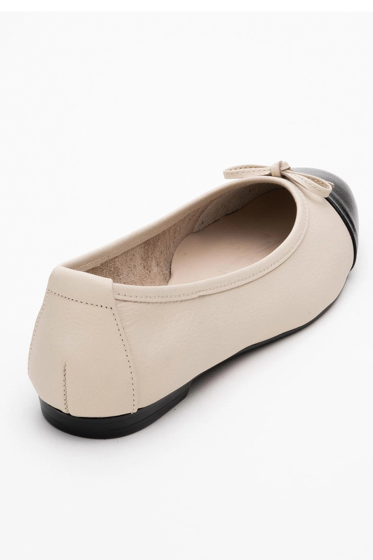 Forever & Always Womens Rayne Cap Toe Leather Ballet Flats