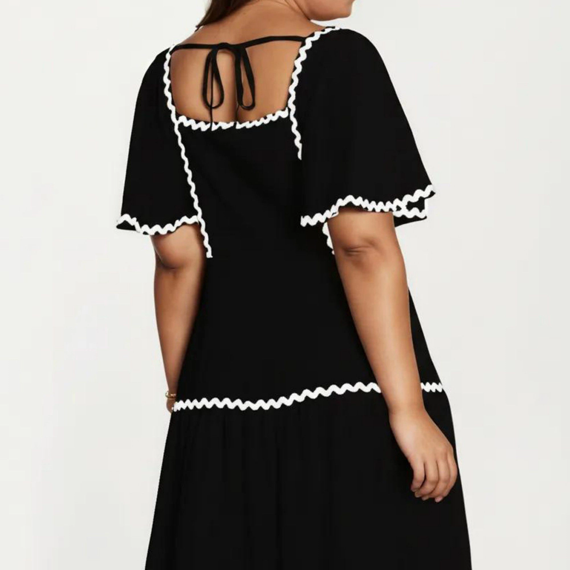 Anna-Kaci Womens Plus Square Neck Contrast Trim Tiered Midi Dress