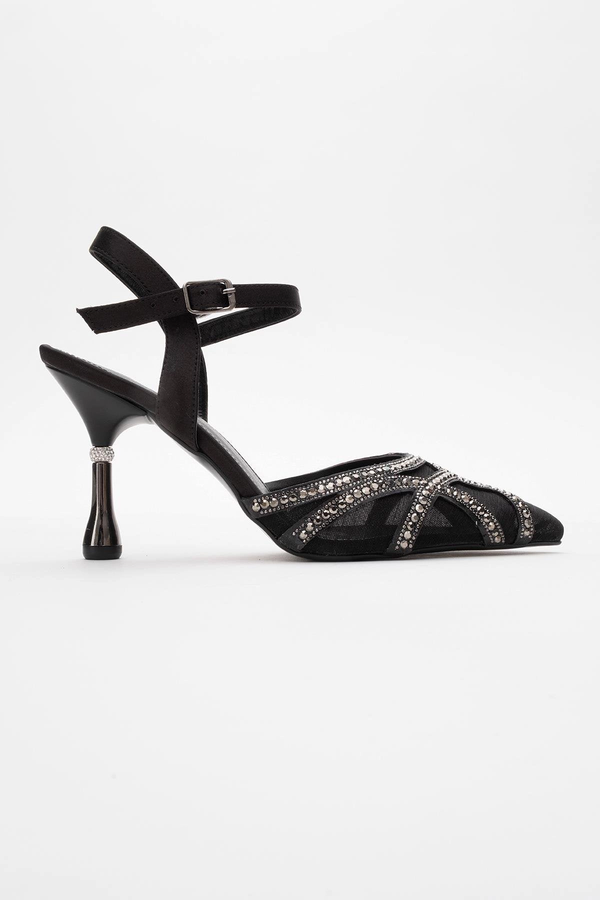 Prologue Shoes Womens Volby Embellished Pointed Toe Pump