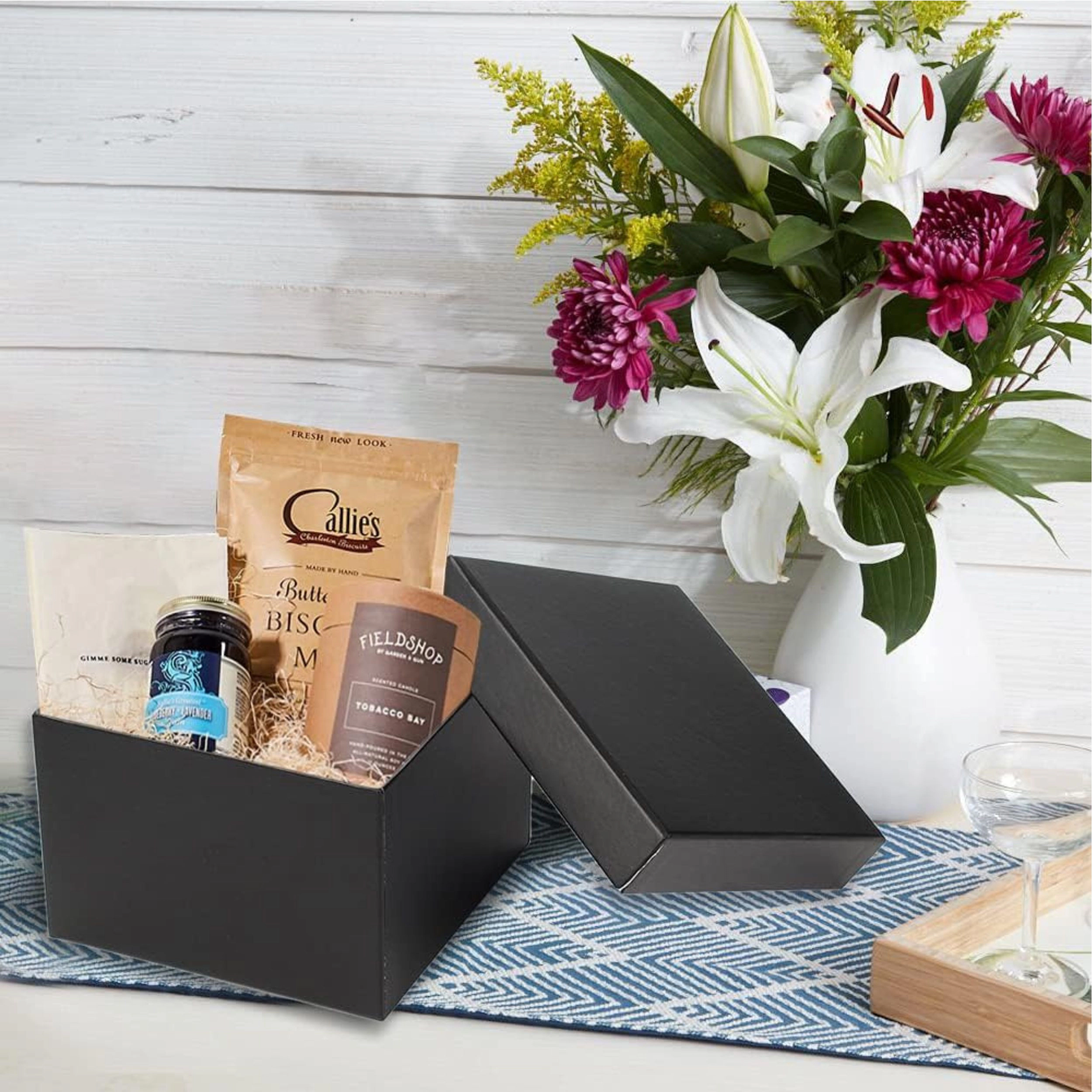 Stock Preferred Pack of 4 Square Gift Boxes with Lids Nesting Present for Gifts and Parties