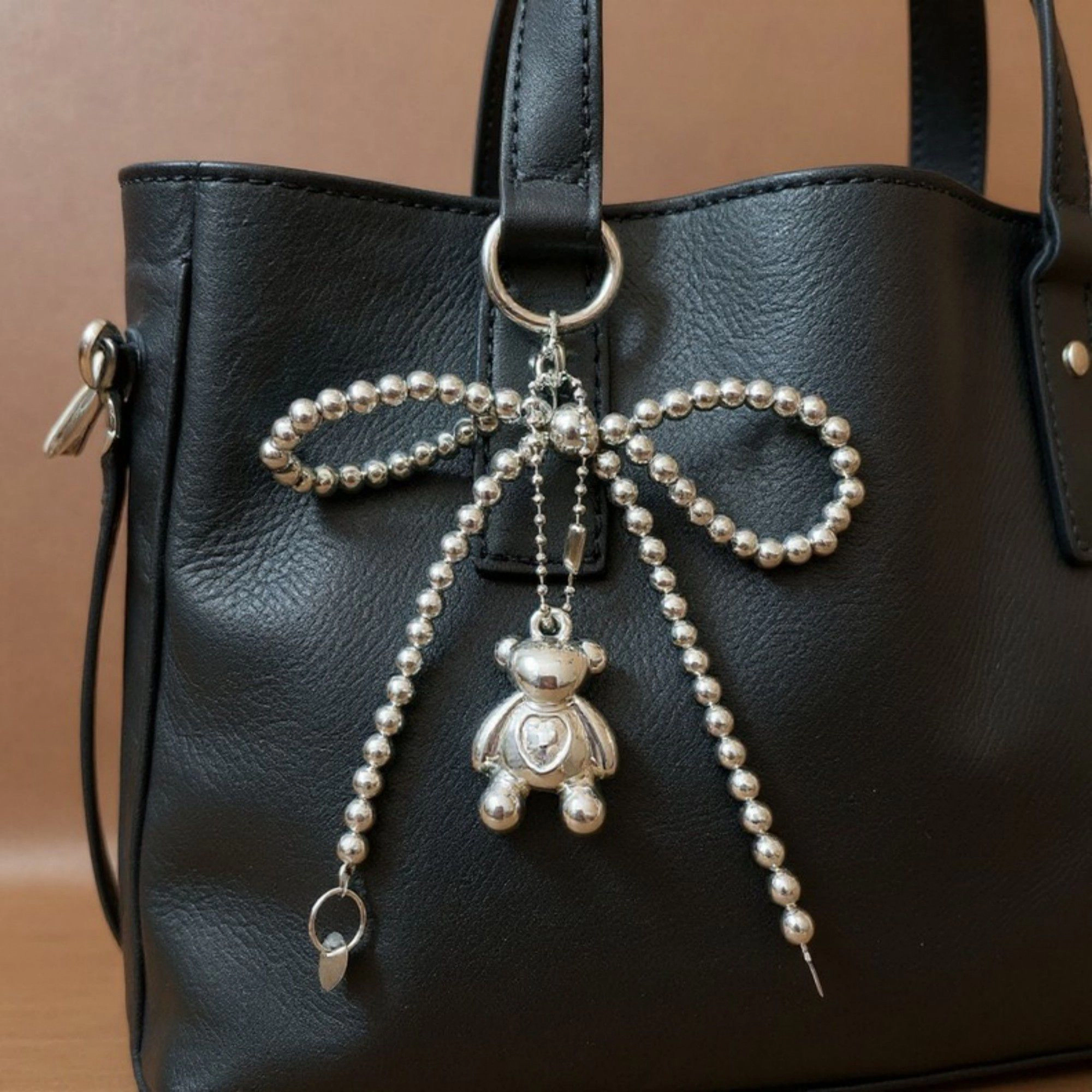 Alilang Women's Metallic Beaded Bow Keychain with Crystal Bear Charm and Ring Accent