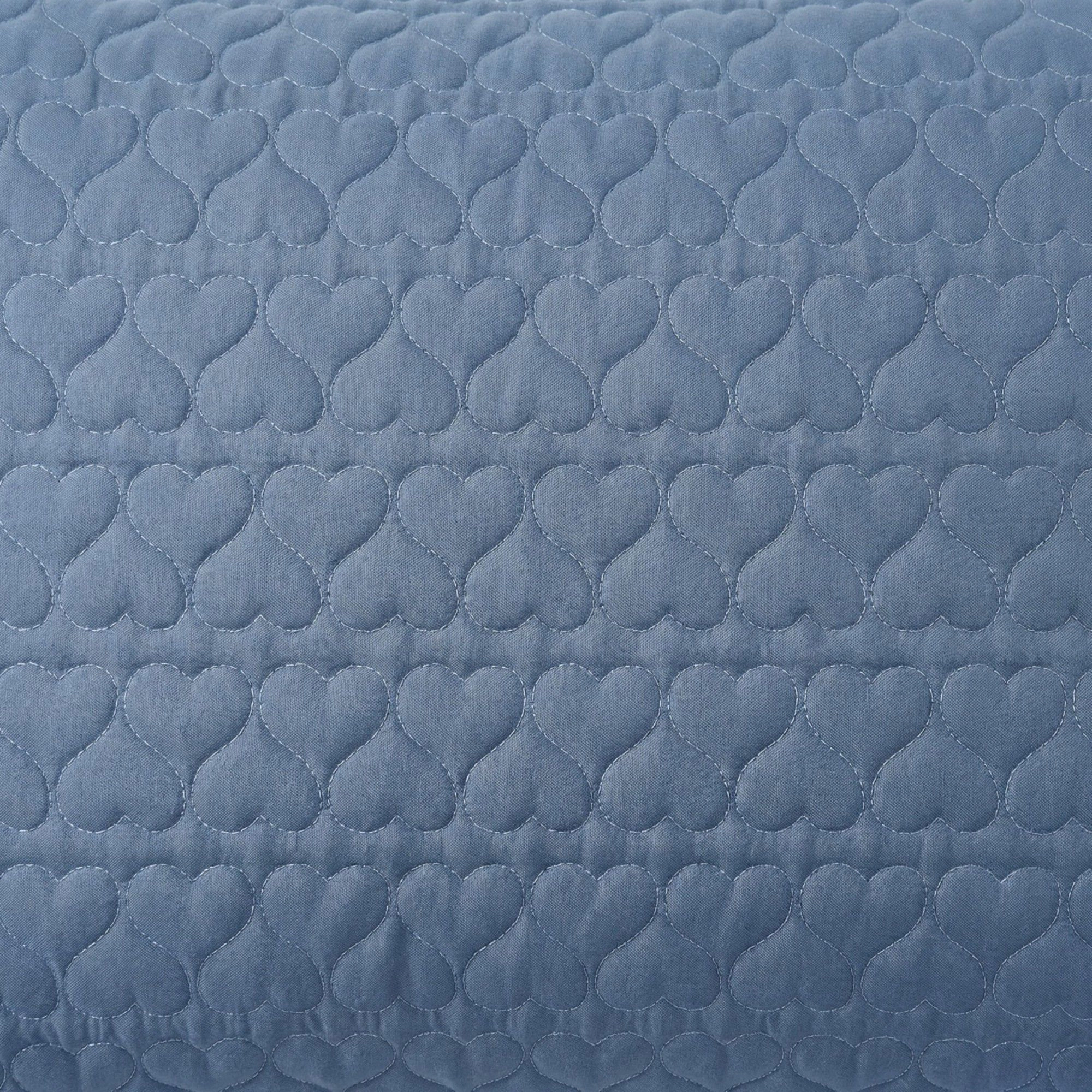 Alilang Unisex 2-Pack Heart Quilted Pillowcases with Envelope Closure Decorative Sleep Cover Set 18.9x29in