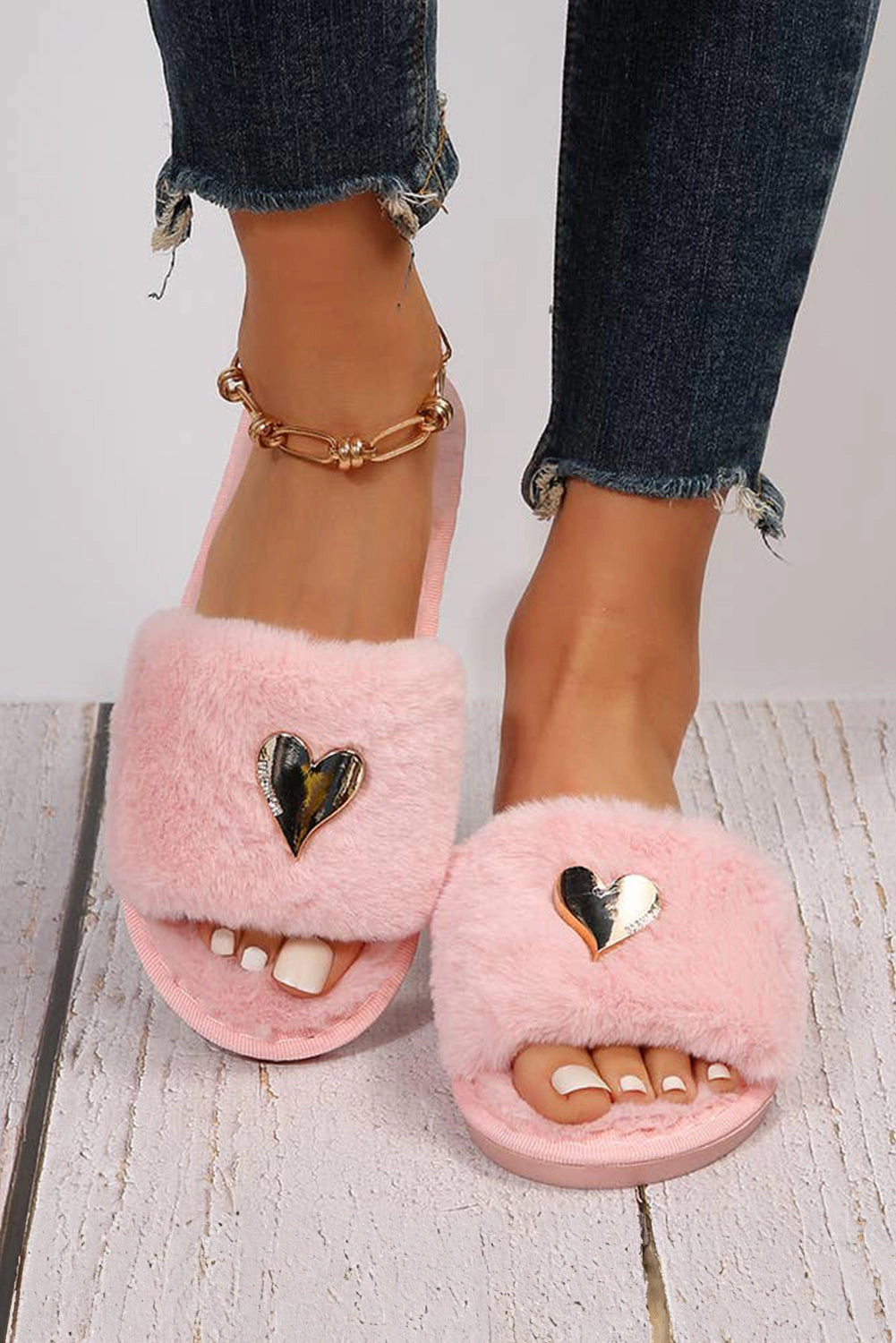 Threaded Pear Women's Alaina Open toe Plush Slippers