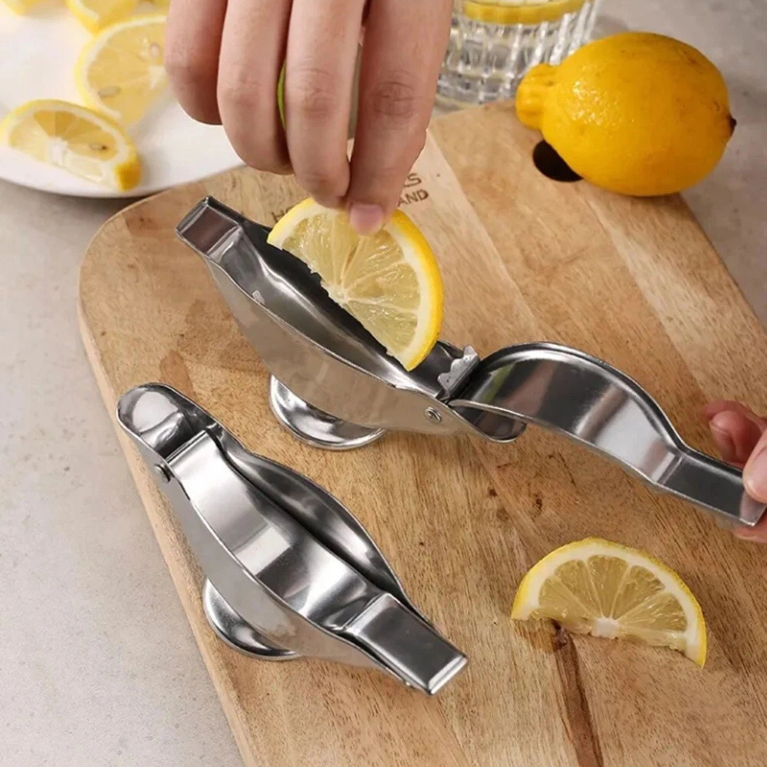 Home Collection Stainless Steel Lemon Squeezer Handheld Lime Citrus Juicer Manual
