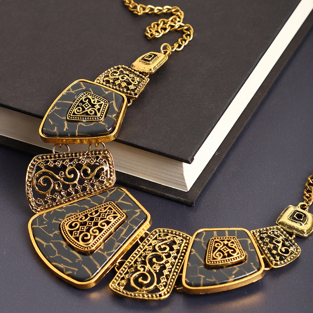 SOHI Women's Gold Plated Stone Necklace