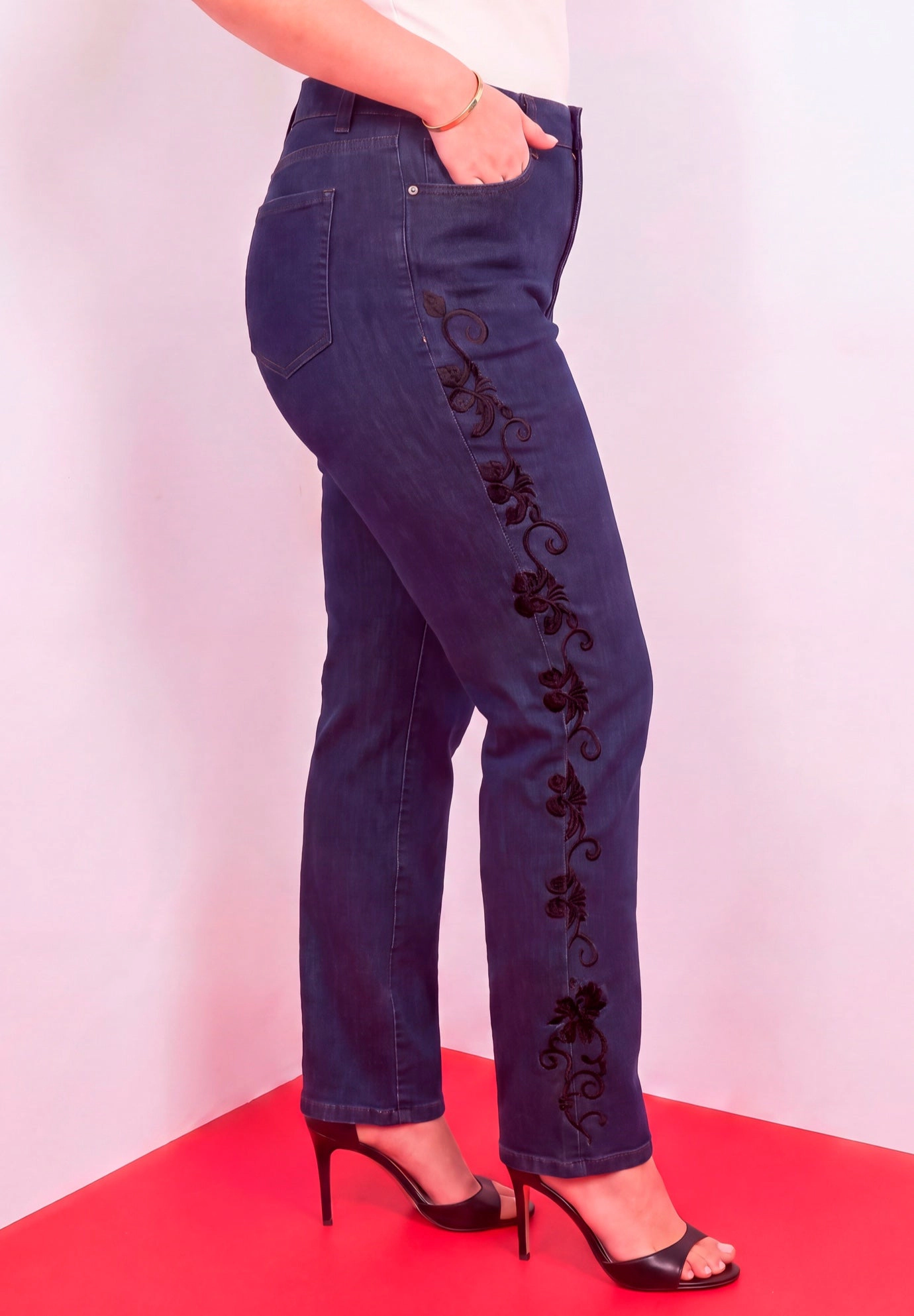 Roaman's Women's Plus Whitney Jean with Invisible Stretch