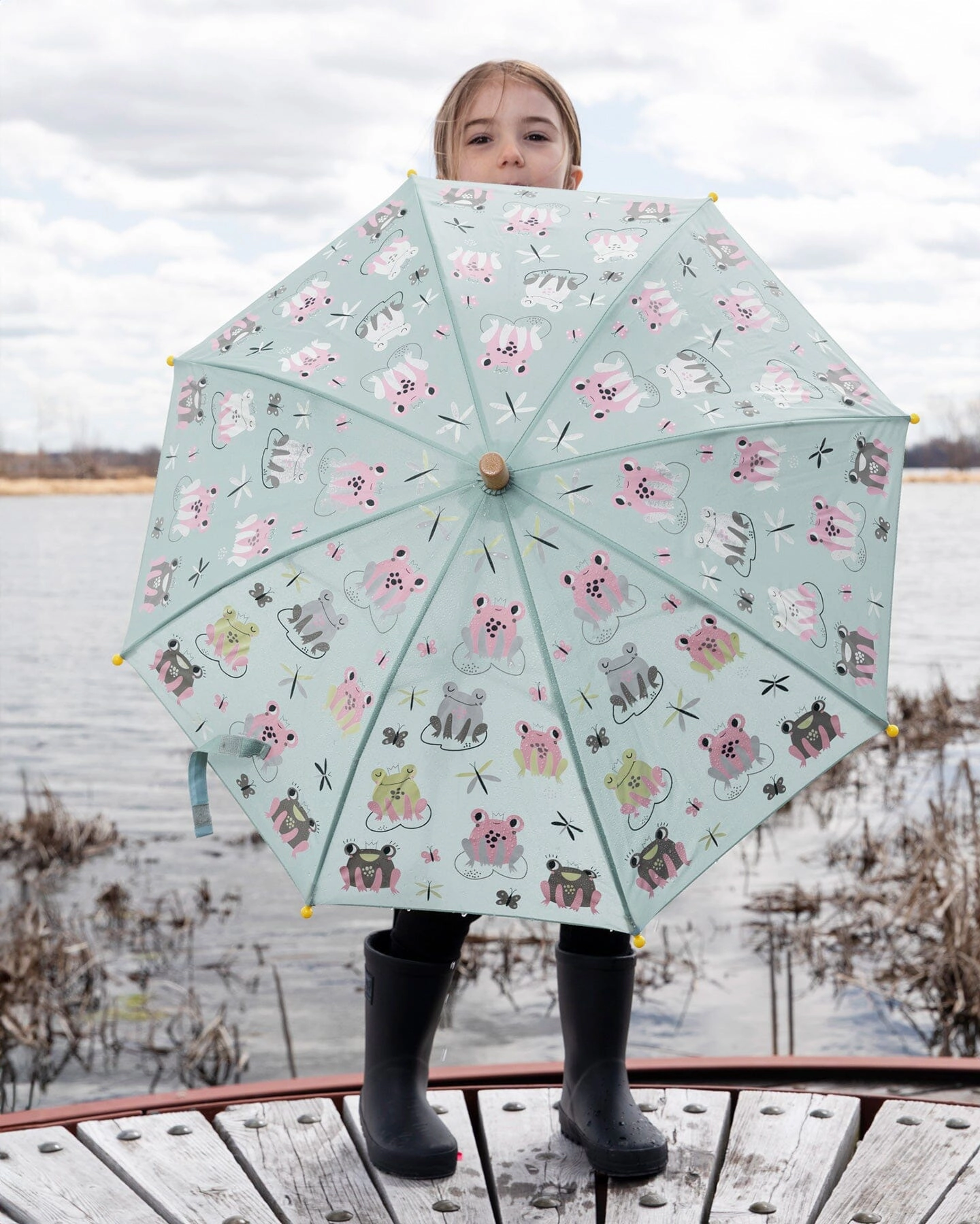 Deux par Deux Girls Color-Changing Umbrella Frog Print