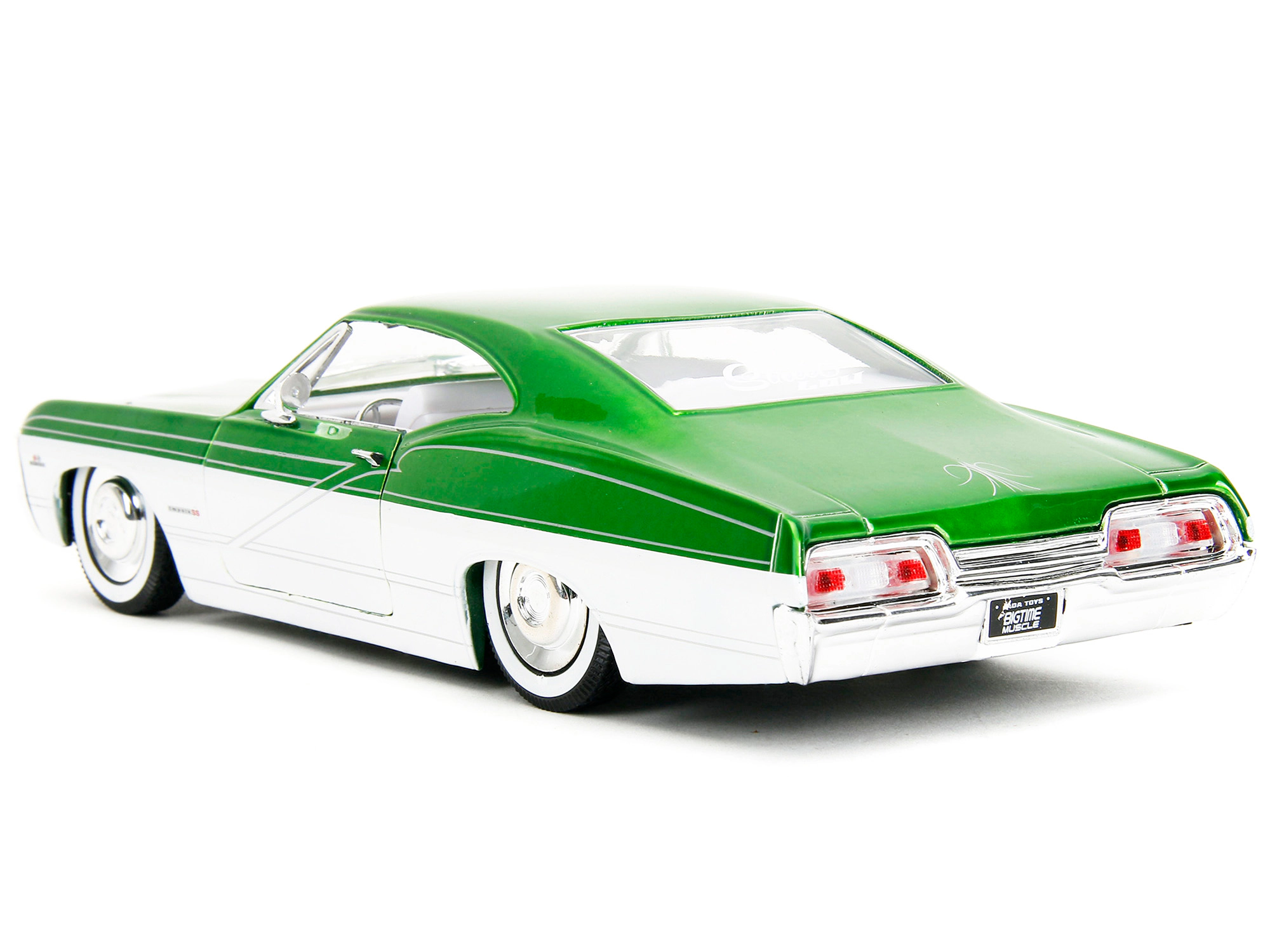 Jada 1967 Chevrolet Impala Ss Green Metallic And White With White Interior "Bigtime Muscle" Series 1/24