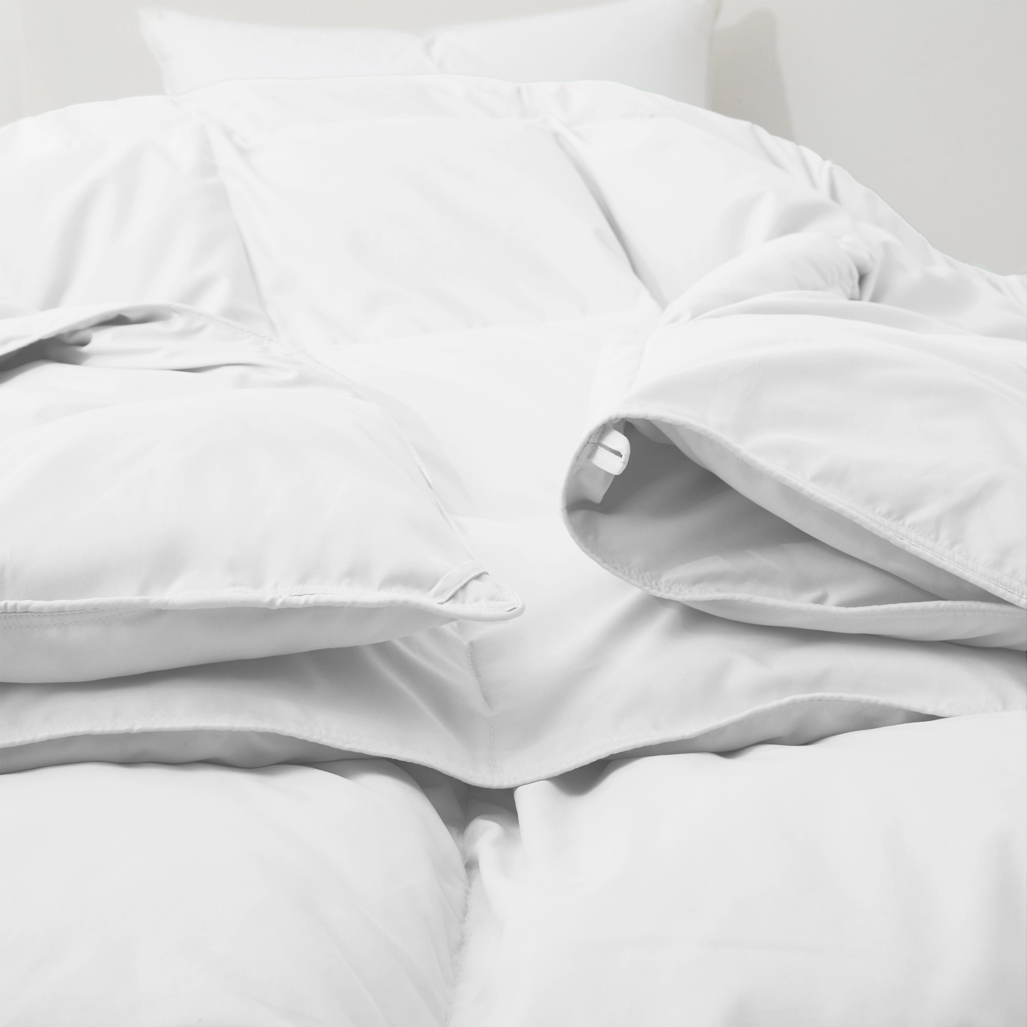 PEACENEST Lightweight Feather Fiber Comforter Soft Fluffy Duvet Insert