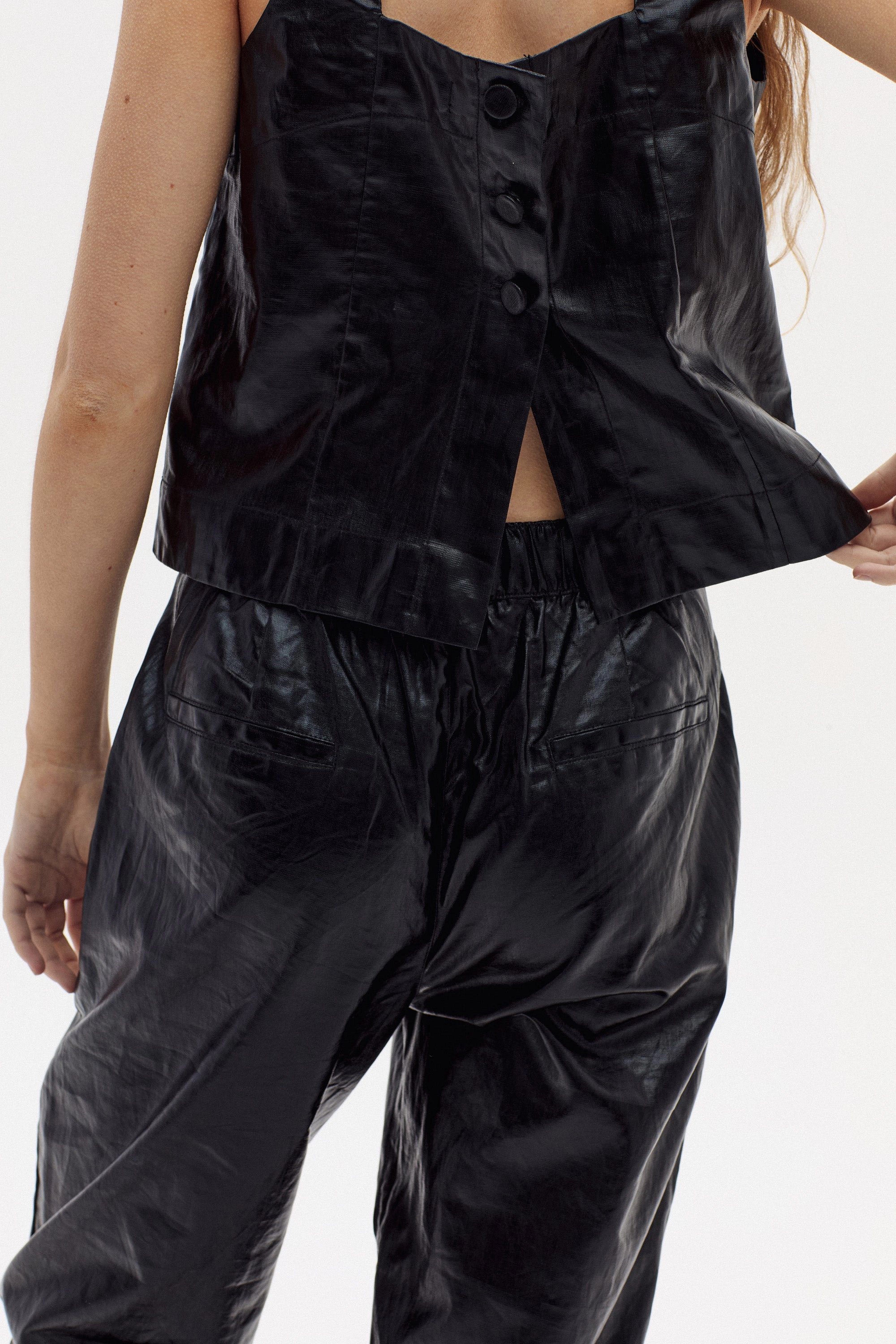 Lanhtropy Mei Metallic Linen Top