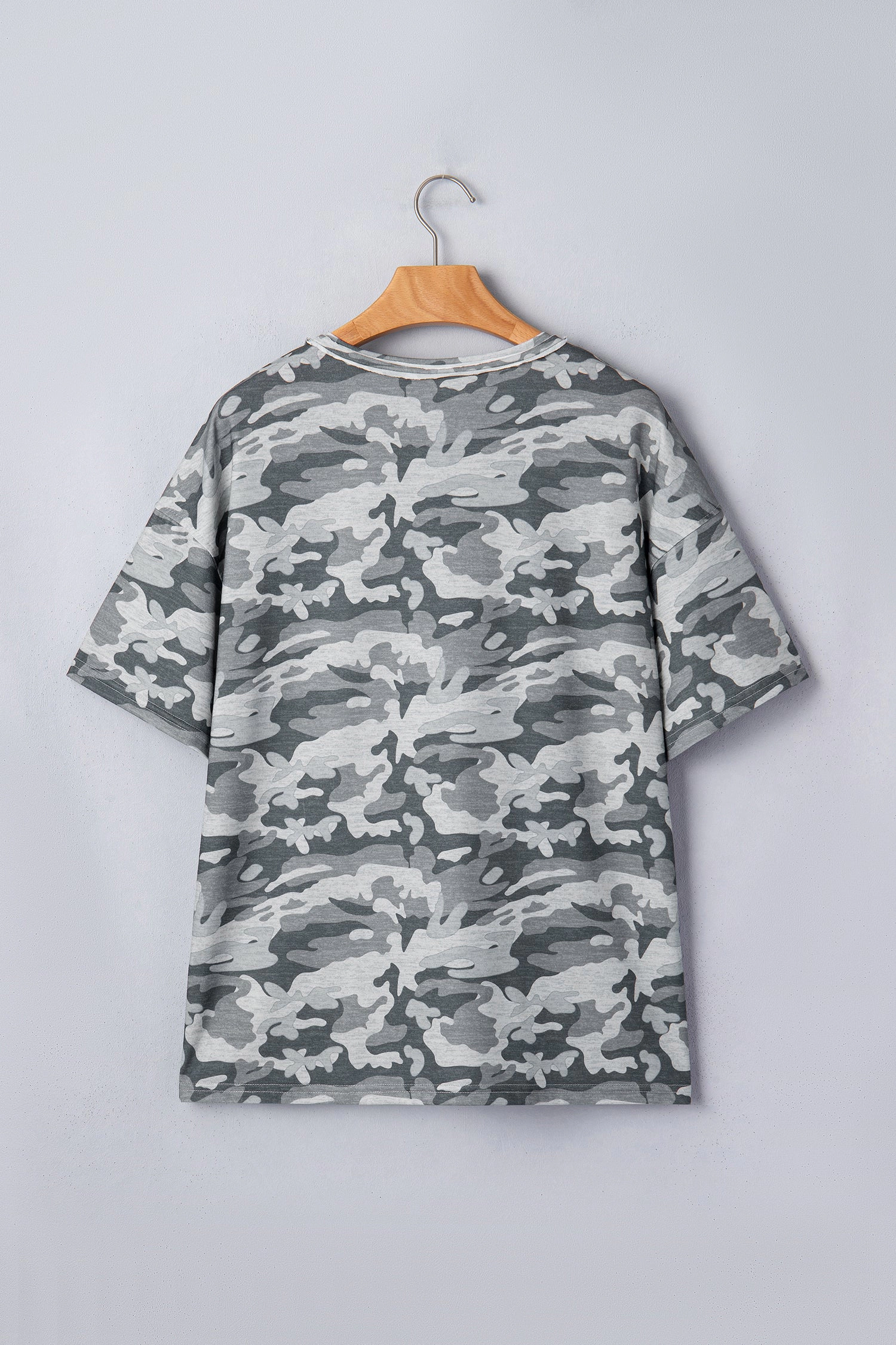 Threaded Pear Womens Nala Print Raw Edge Tee - Green, V-neck, Loose Fit