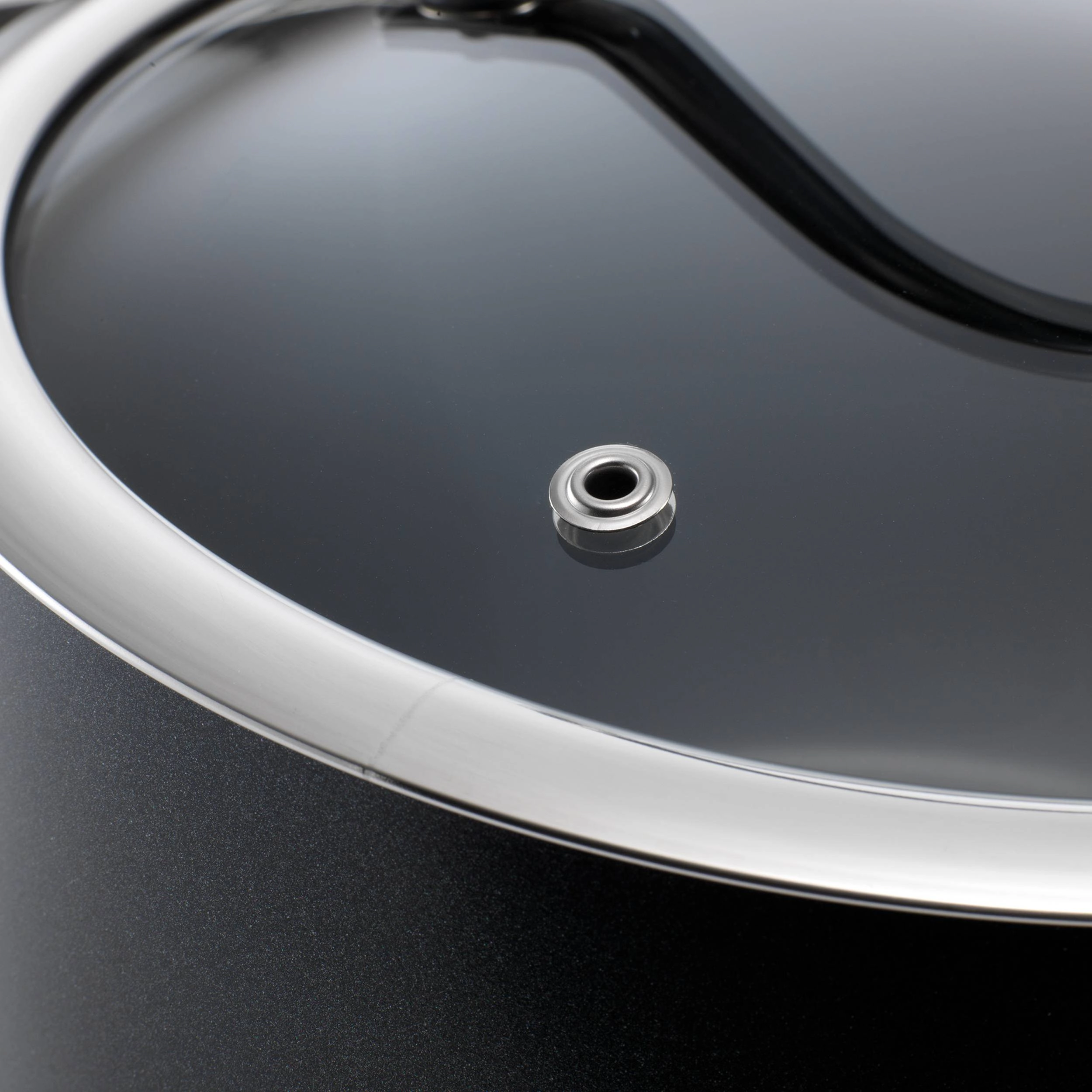 Cuisine::pro® iD3® Casserole With Lid 9.5"