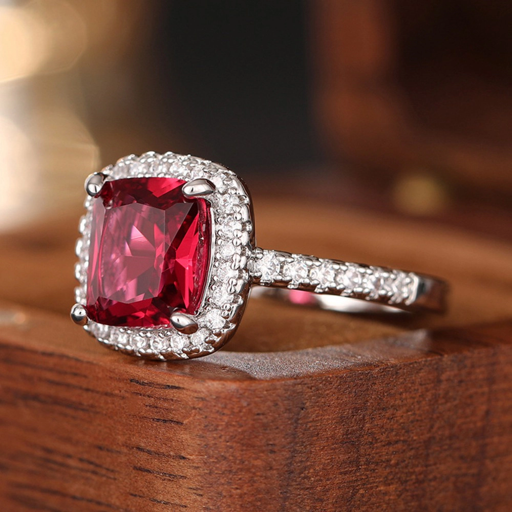 Exquisite 4-Prong Red Synthetic Gemstone Solitaire Ring