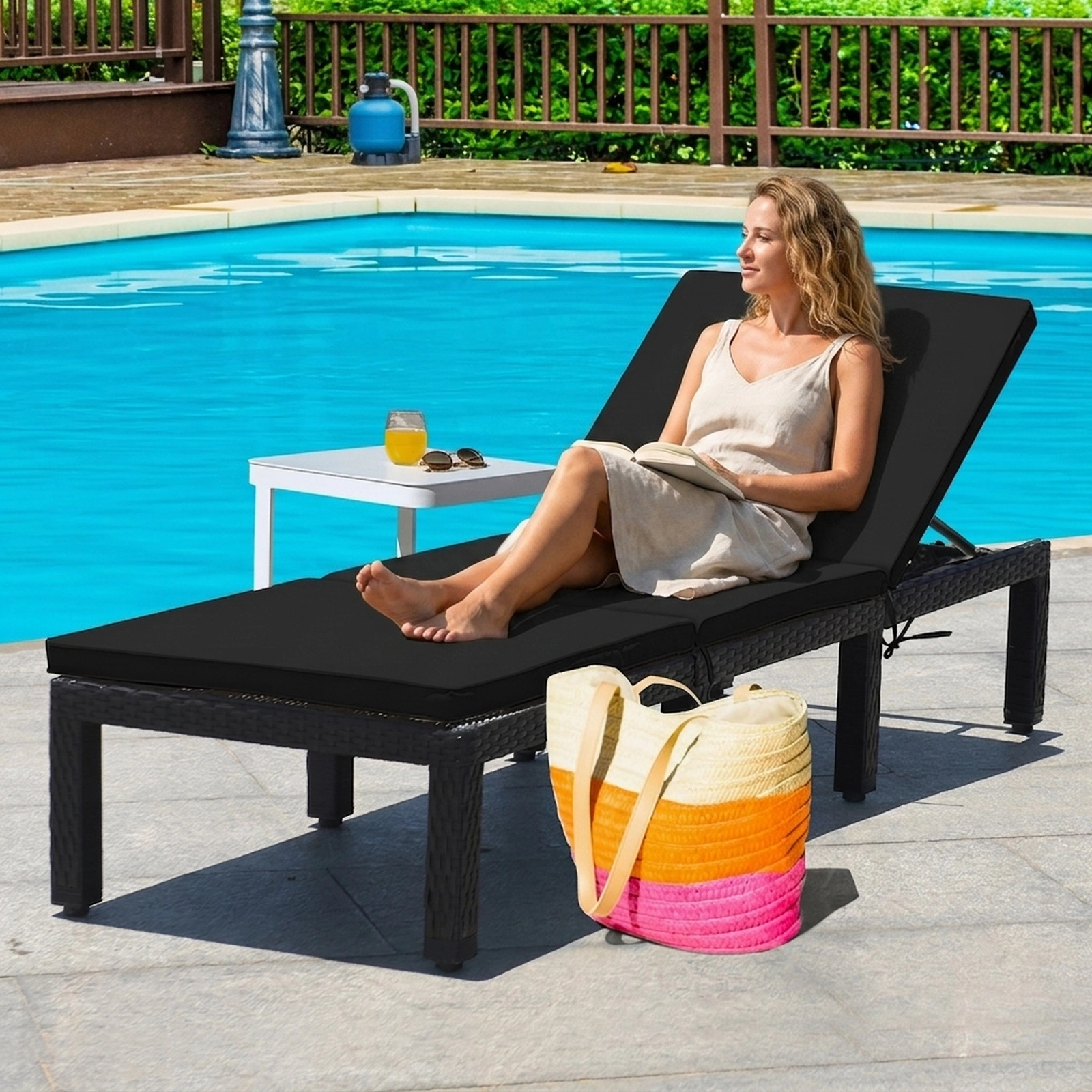 SUGIFT 77-In Rattan Lounge Chair with 7-Position Adjustable Backrest