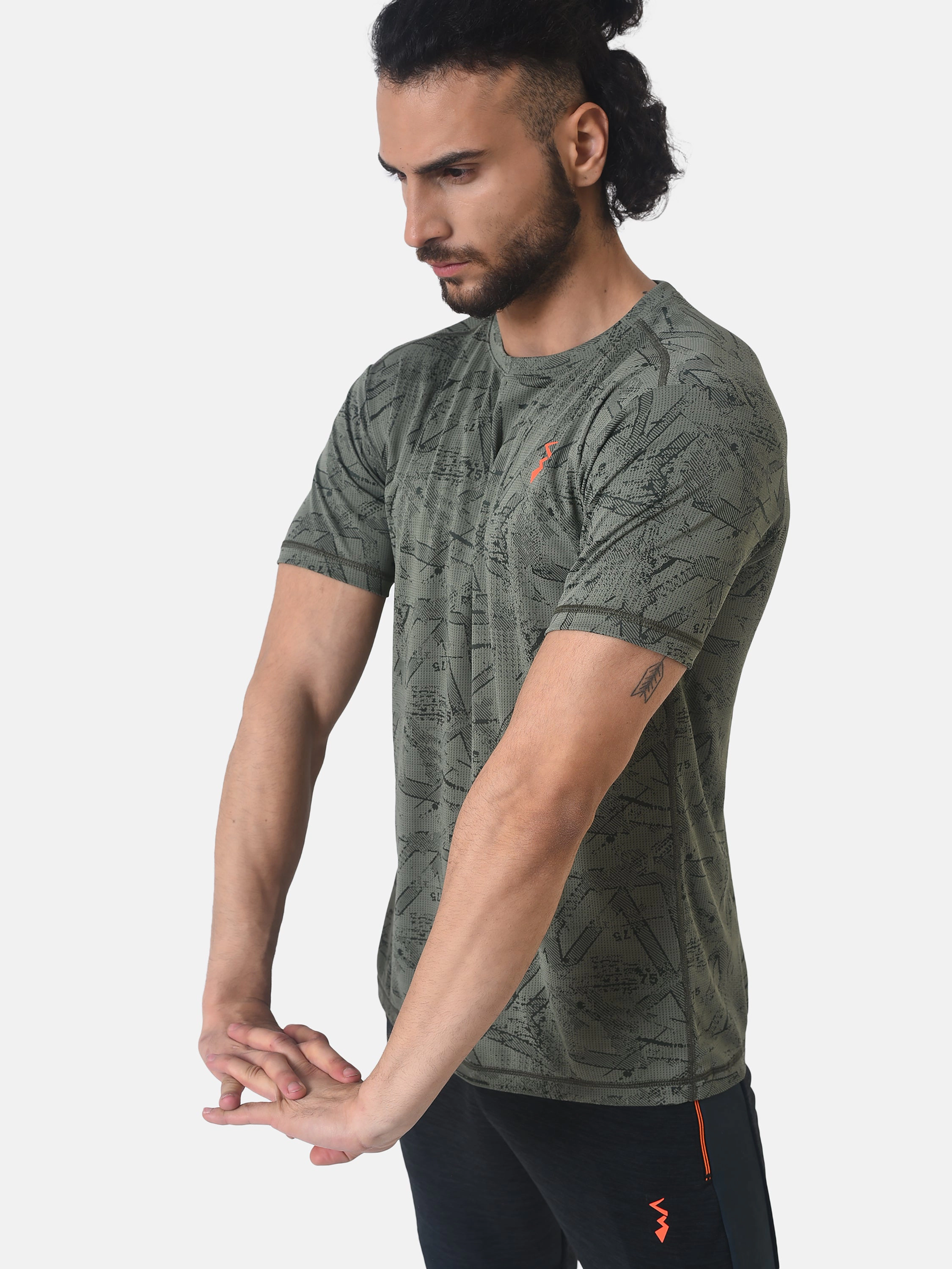 Cahoot Men's Graphic Design Stylish Activewear & Sports T-Shirts