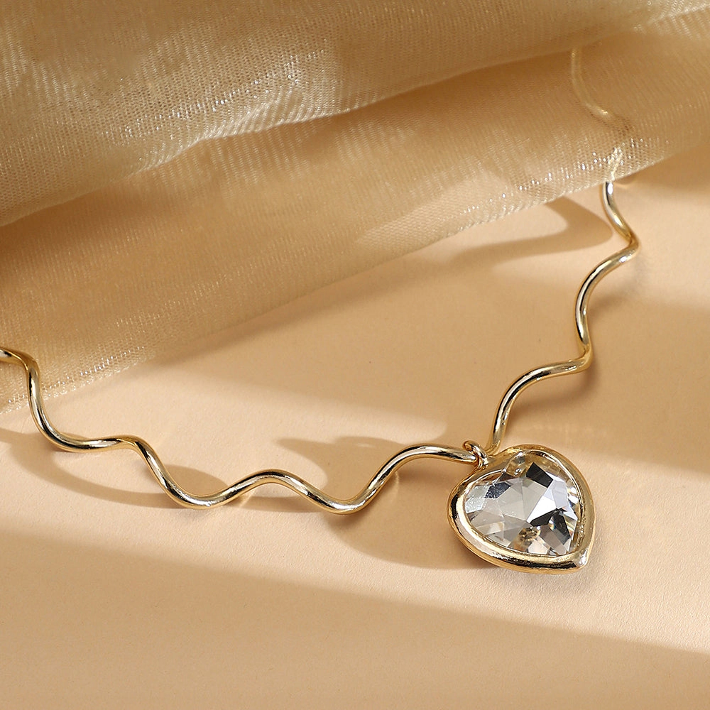 SOHI Women's The Coil-Coeur Collar Necklace - California Gold