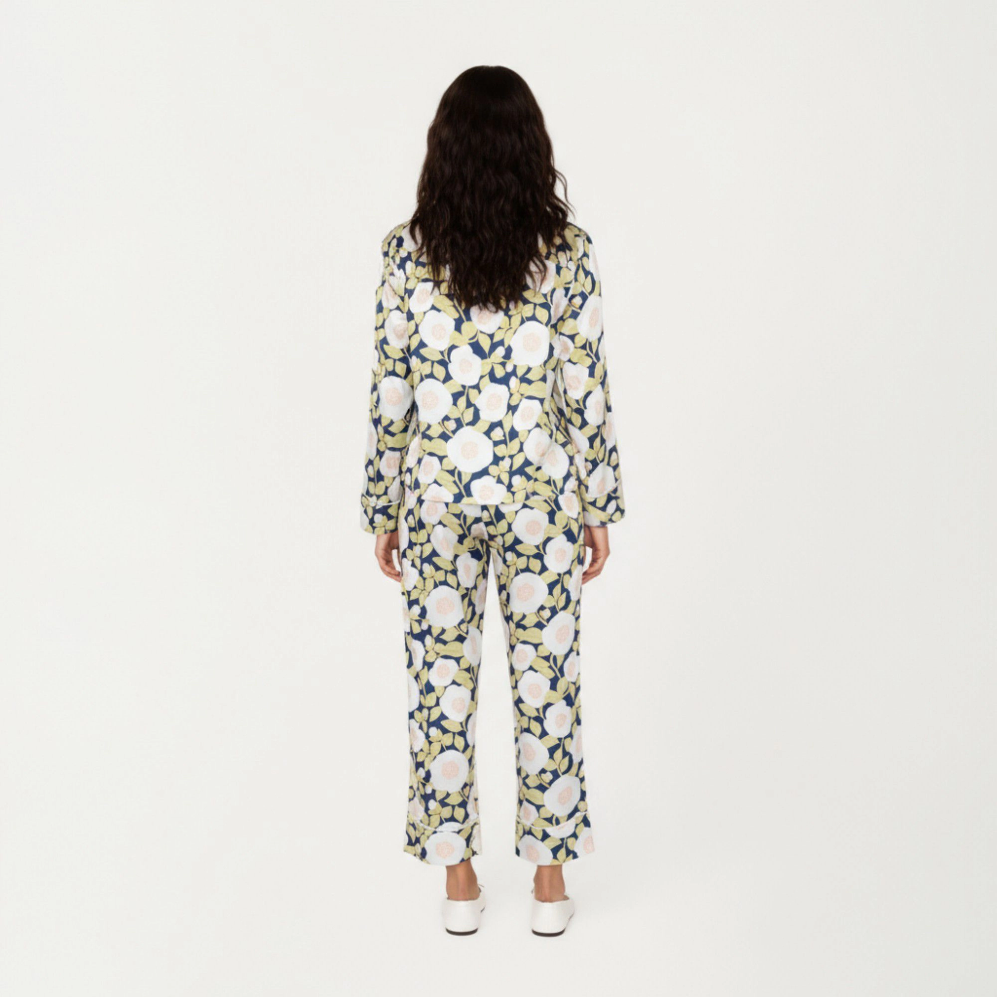 Anna-Kaci Women's 2-Piece Long Sleeve Button Front Pajama Set Floral Print and Soft Silky Fabric for Relaxed Comfort