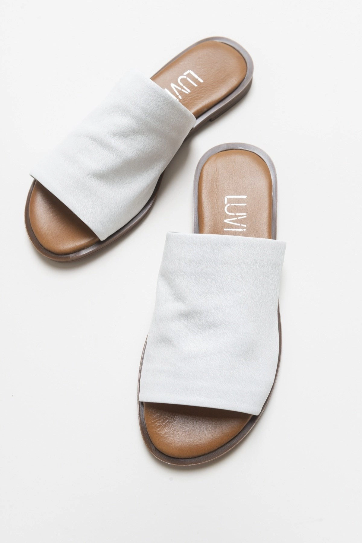 Forever & Always Womens Clau Leather Sandals