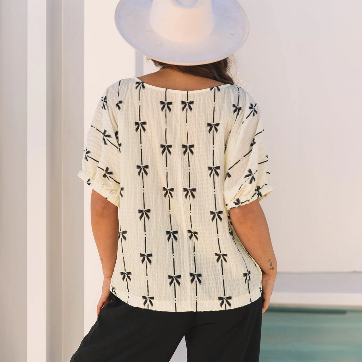 Sol Living Womens Bow Print Puff Short Sleeve Top