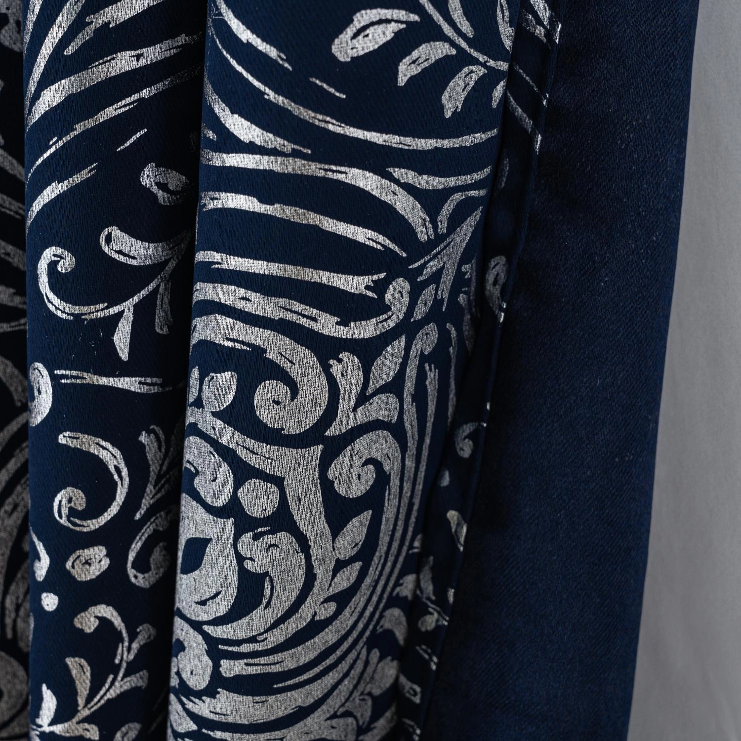 RT Designer Collection Helena Halo Foil Blackout Luxurious Decorative Grommet Curtain Panel 54" x 90" Navy