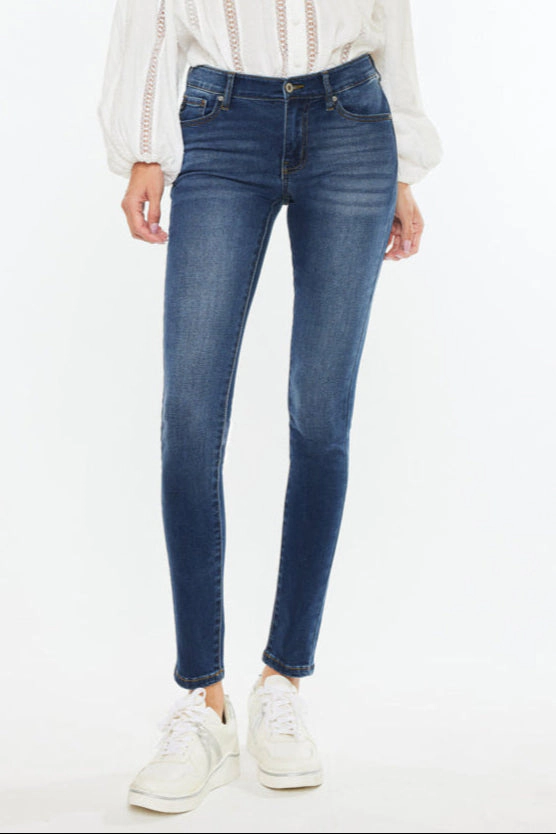 KanCan Women's Essentials Mid Rise Super Skinny Jeans Madison