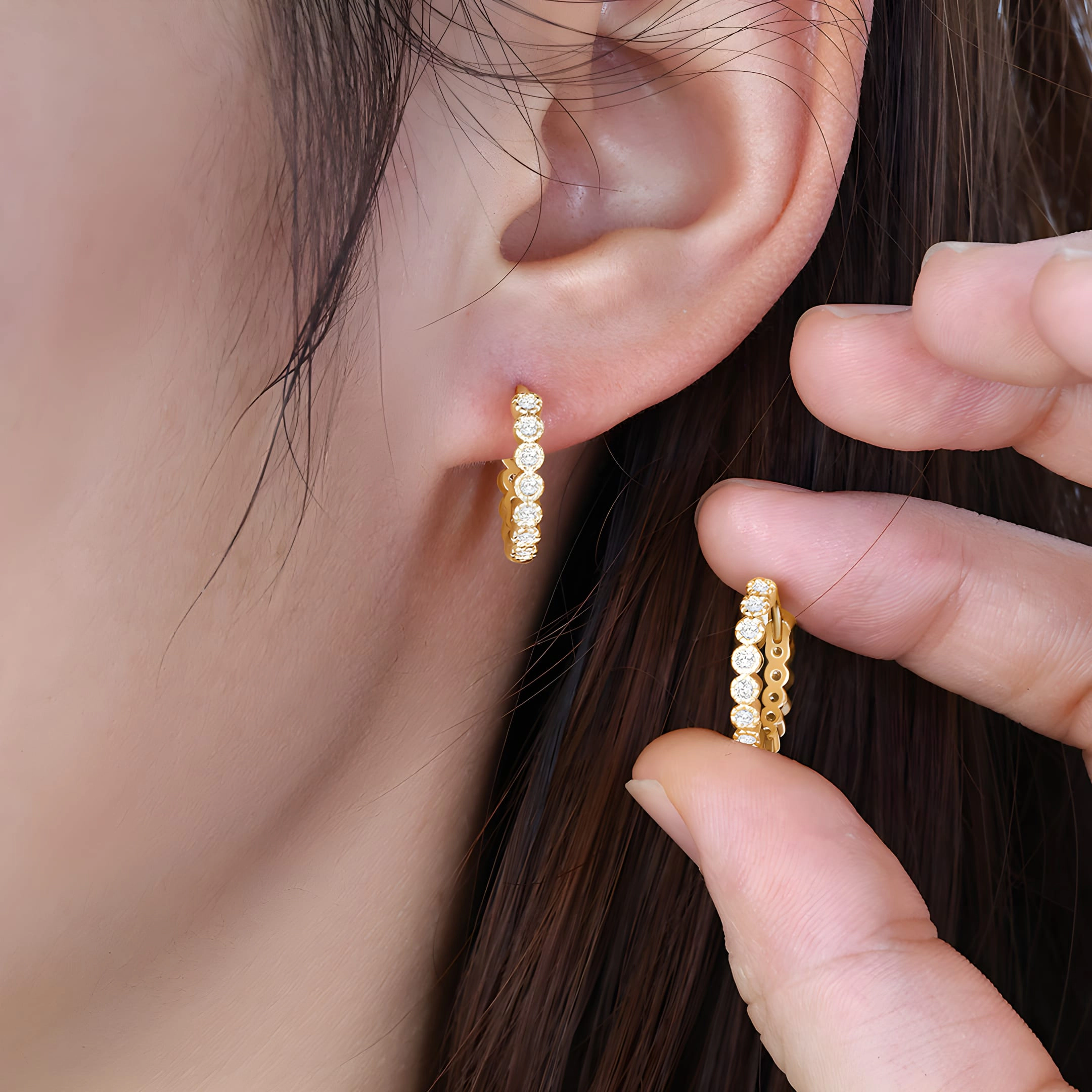 Mint & Lily Women's Shimmer Huggie Hoop Earrings