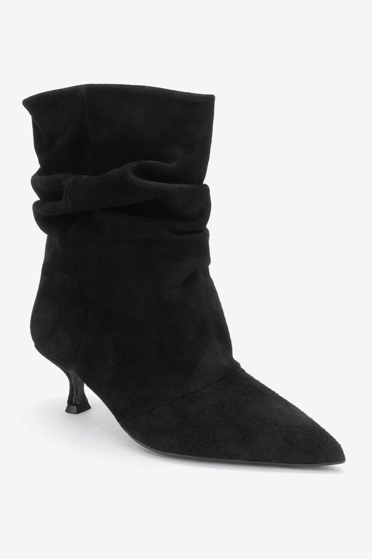 Forever & Always Womens Balei Leather Pointed Toe Boot