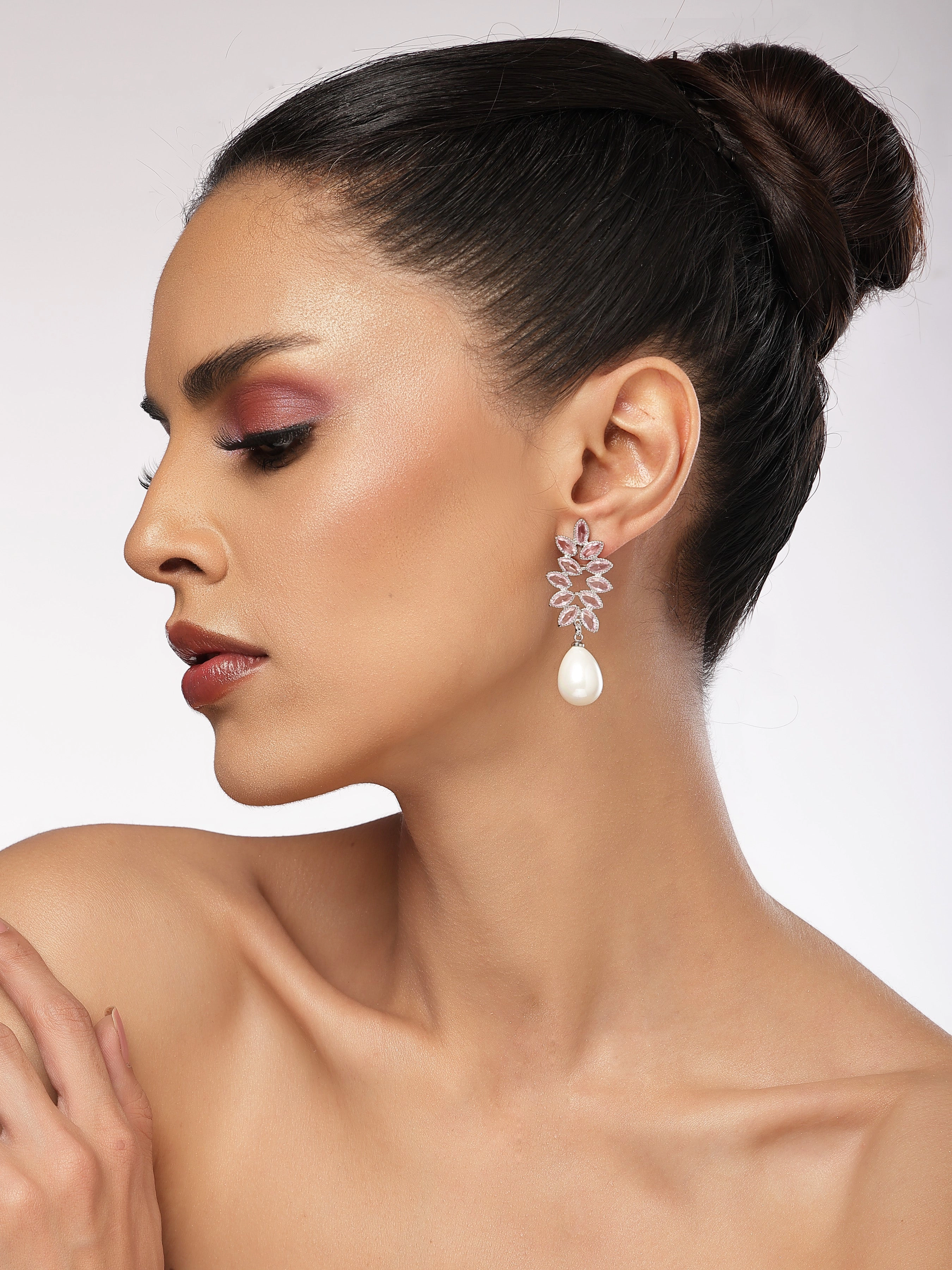 AGP PARIS Womens Marquise Leaf Pearl Drop Earrings