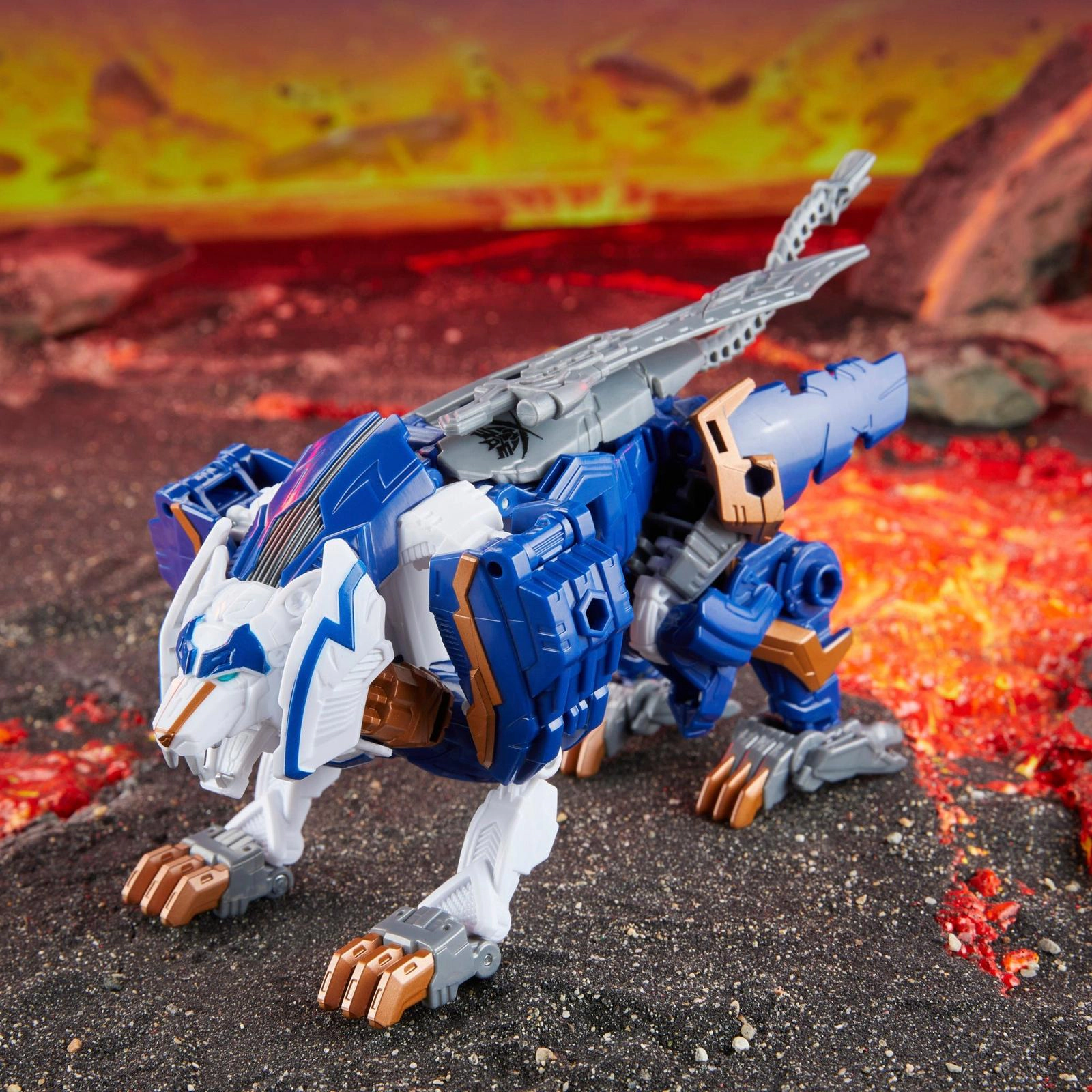 Transformers Legacy United Voyager Class Prime Universe Thundertron, 7-Inch